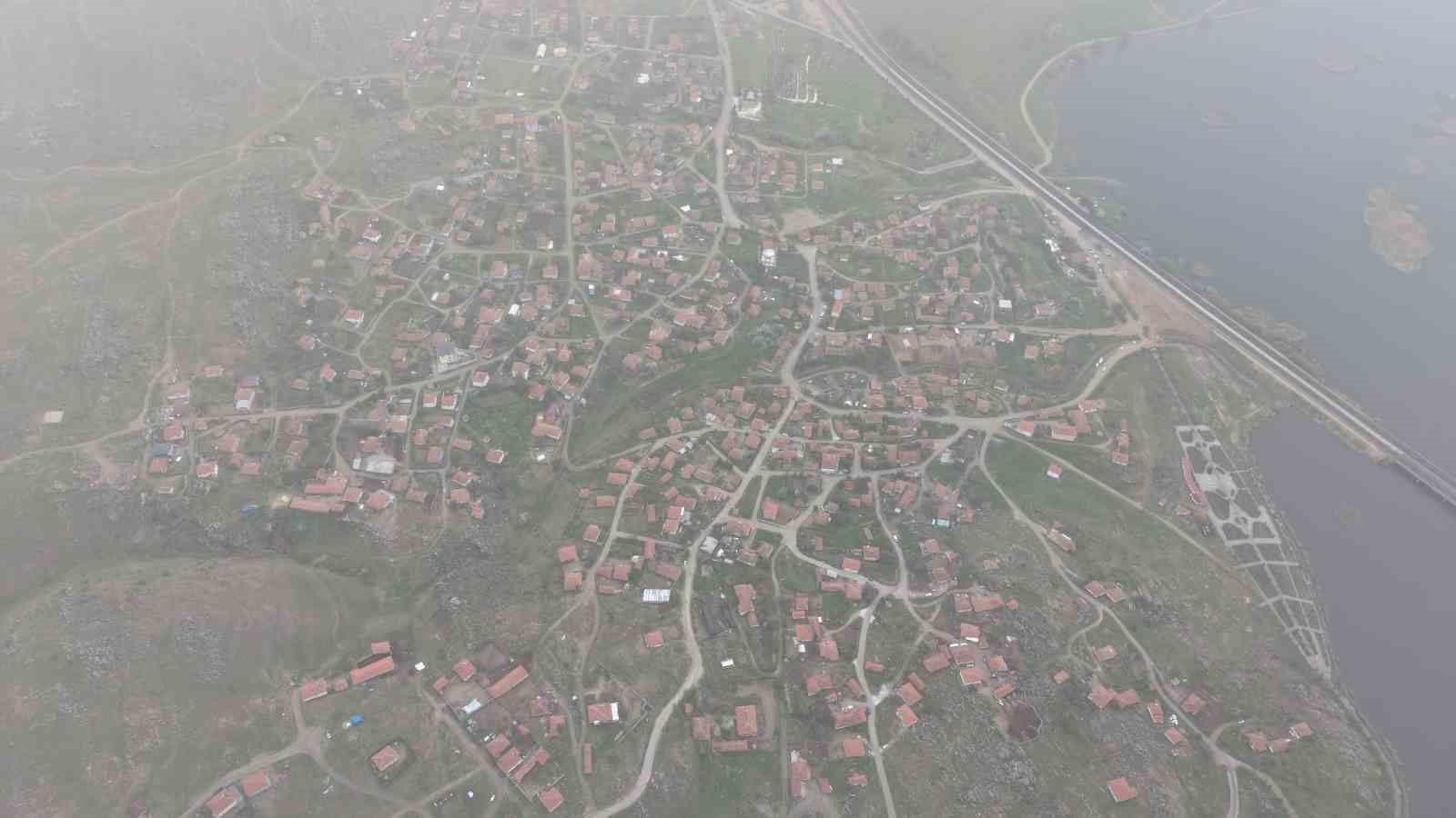 Kızılırmak Vadisi&rsquo;nde sis bulutları g&ouml;rsel ş&ouml;len oluşturdu
