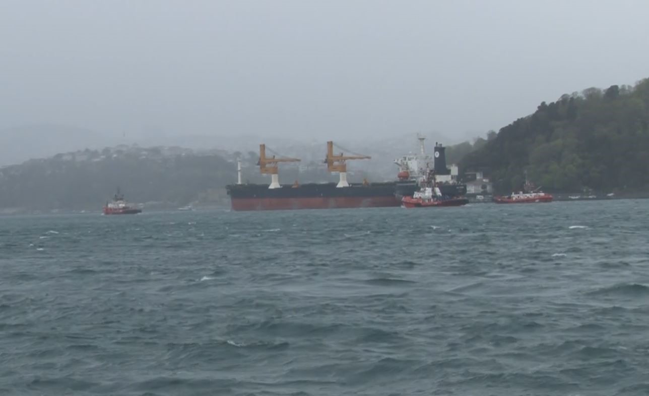 İstanbul Boğazı &ccedil;ift y&ouml;nl&uuml; olarak gemi trafiğine a&ccedil;ıldı
