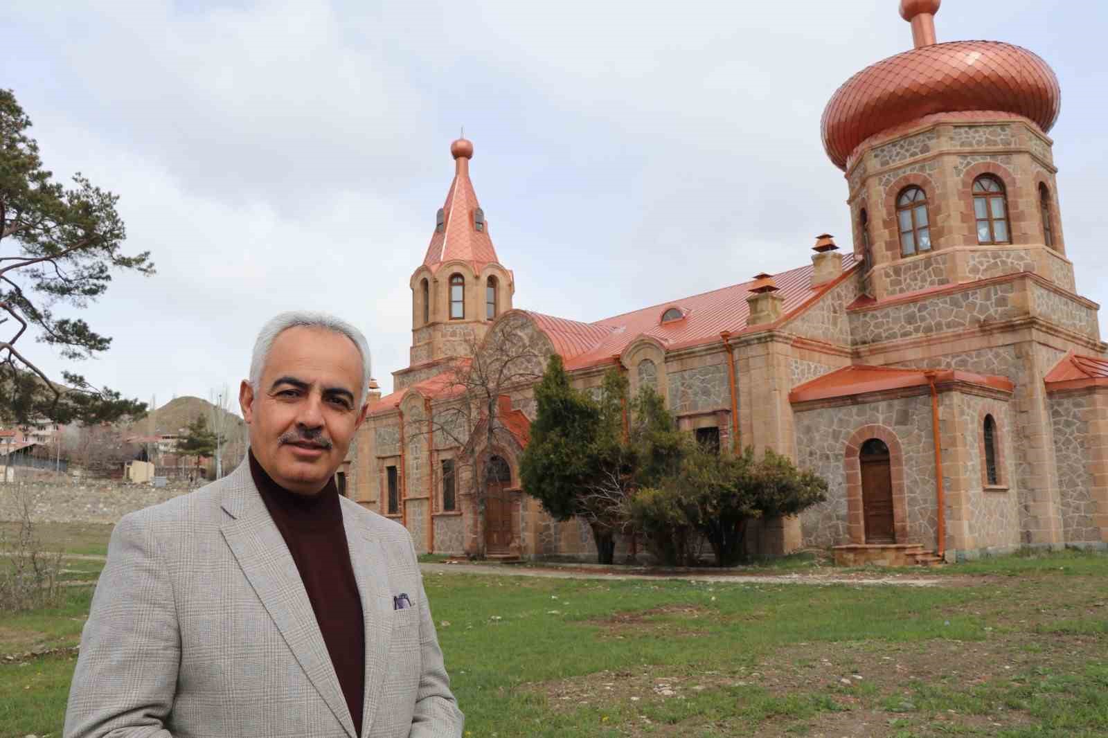 Oltu’da tarihi Rus Kilisesi’nin bir bölümü kütüphane ve kitap kafe olacak
