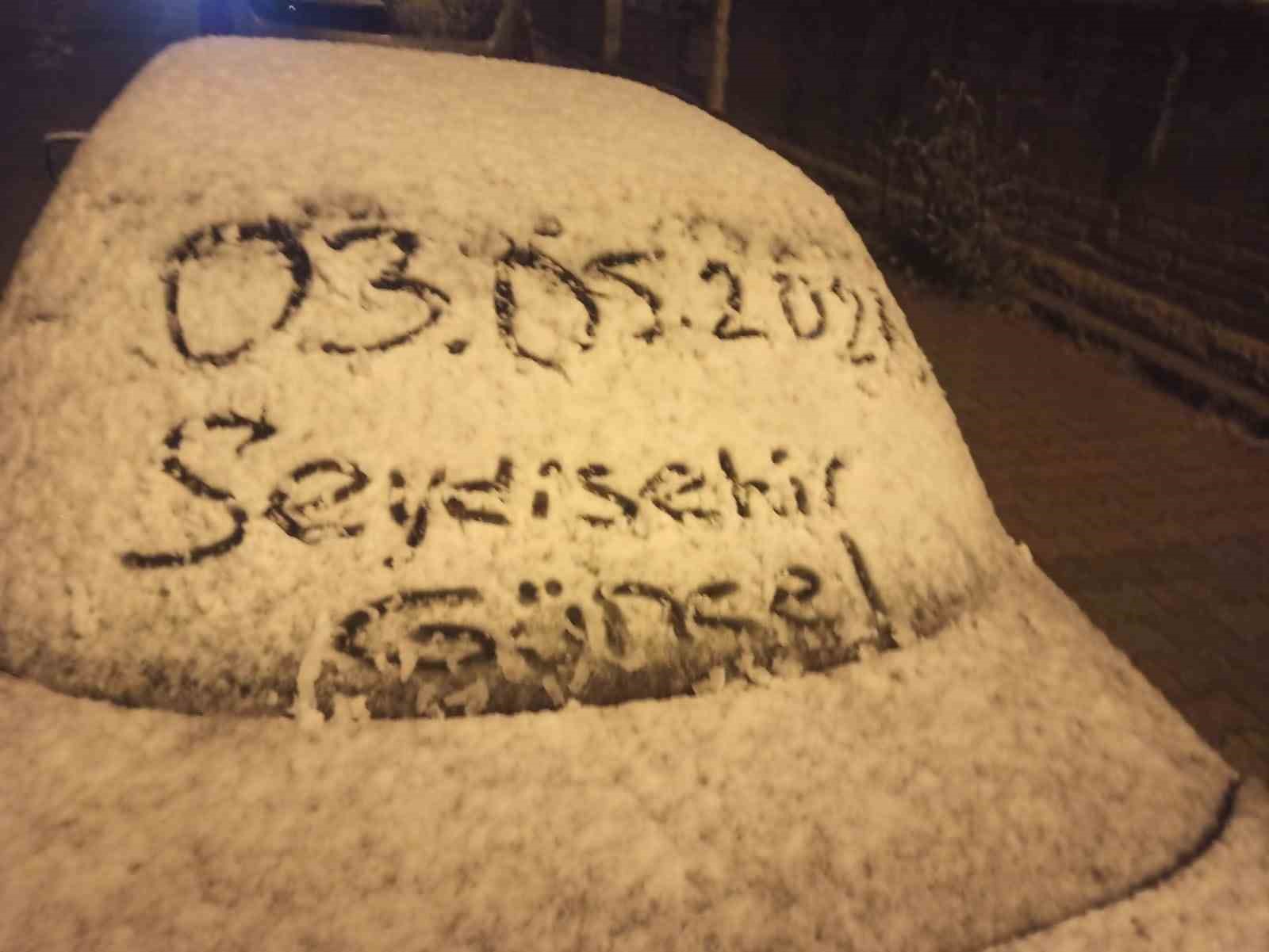 Konya&rsquo;da Mayıs ayında kar yağdı
