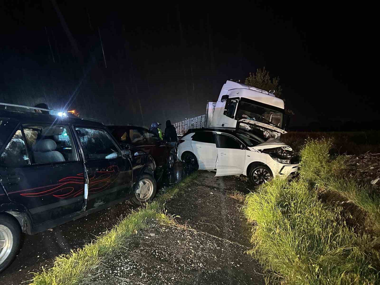 Uşak&rsquo;ta kazada hayatını kaybeden 4 kişinin isimleri belli oldu
