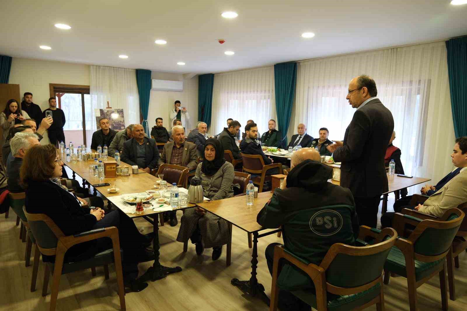 Orhaneli&rsquo;de 13 bin 500 dekarlık alana modern sulama yatırımı
