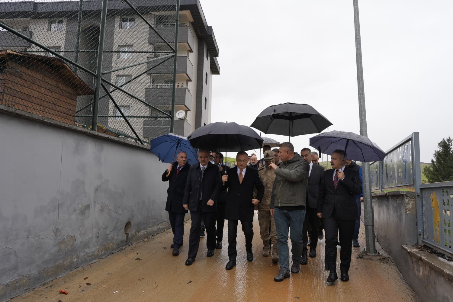 Gaziantep Valisi Kemal &Ccedil;eber, &rsquo;s&uuml;per h&uuml;cre&rsquo; bilan&ccedil;osunu a&ccedil;ıkladı
