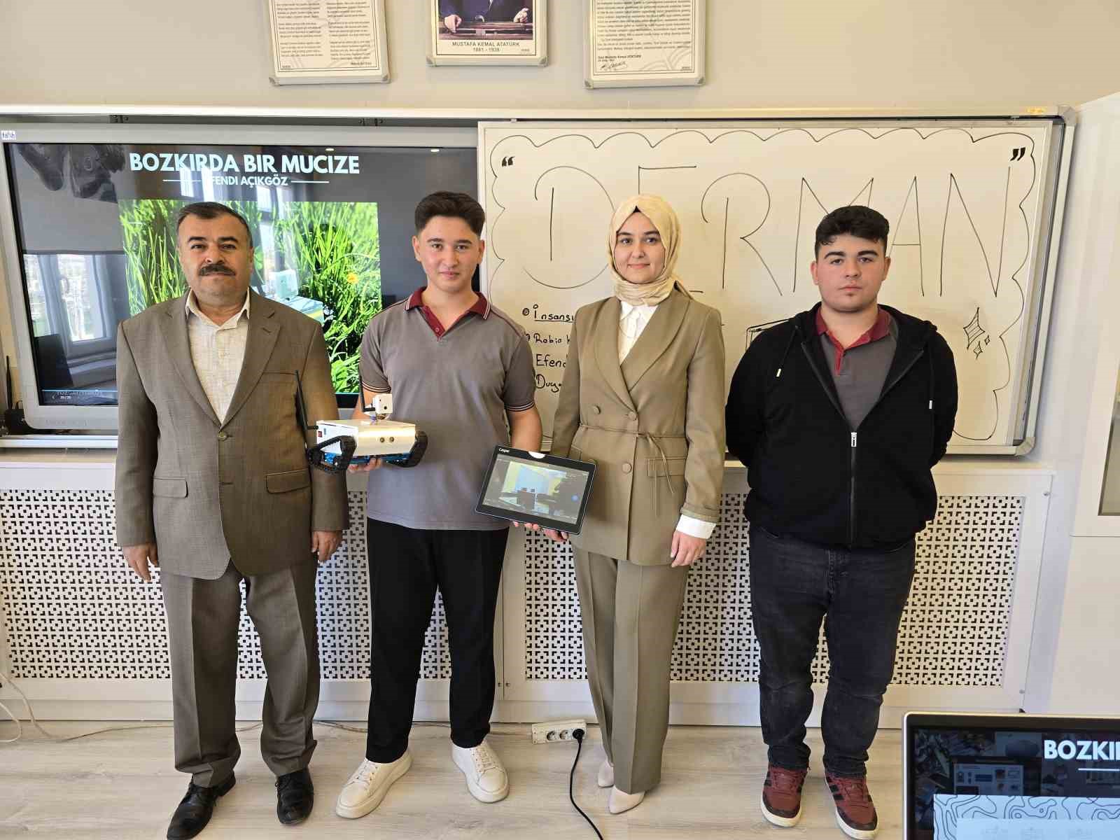 Annesi tasarımlarına &rsquo;zımbırtı&rsquo; demişti, şimdi uluslararası sunuma hazırlanıyor
