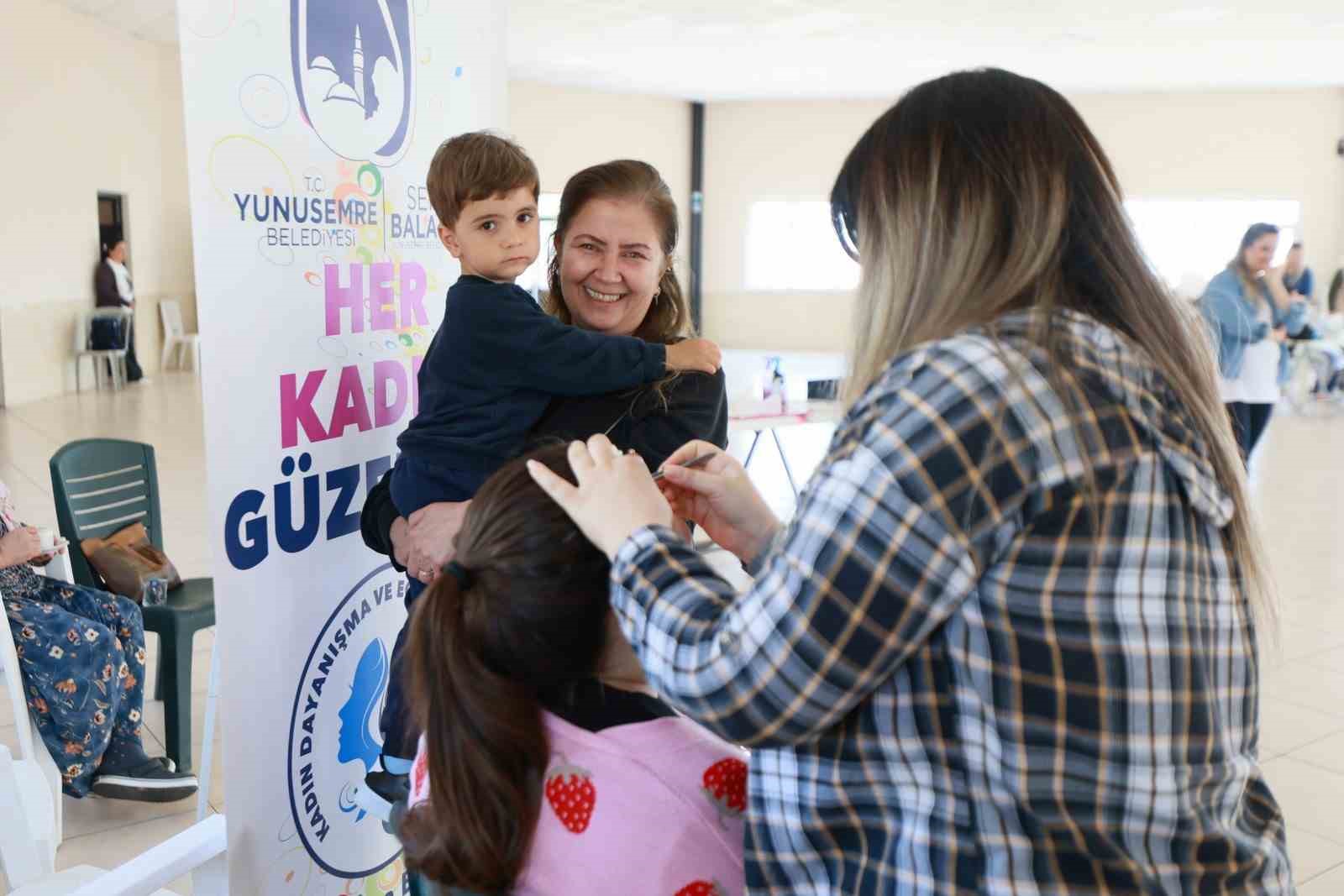 Yunusemre&rsquo;de 70 kadına &uuml;cretsiz bakım
