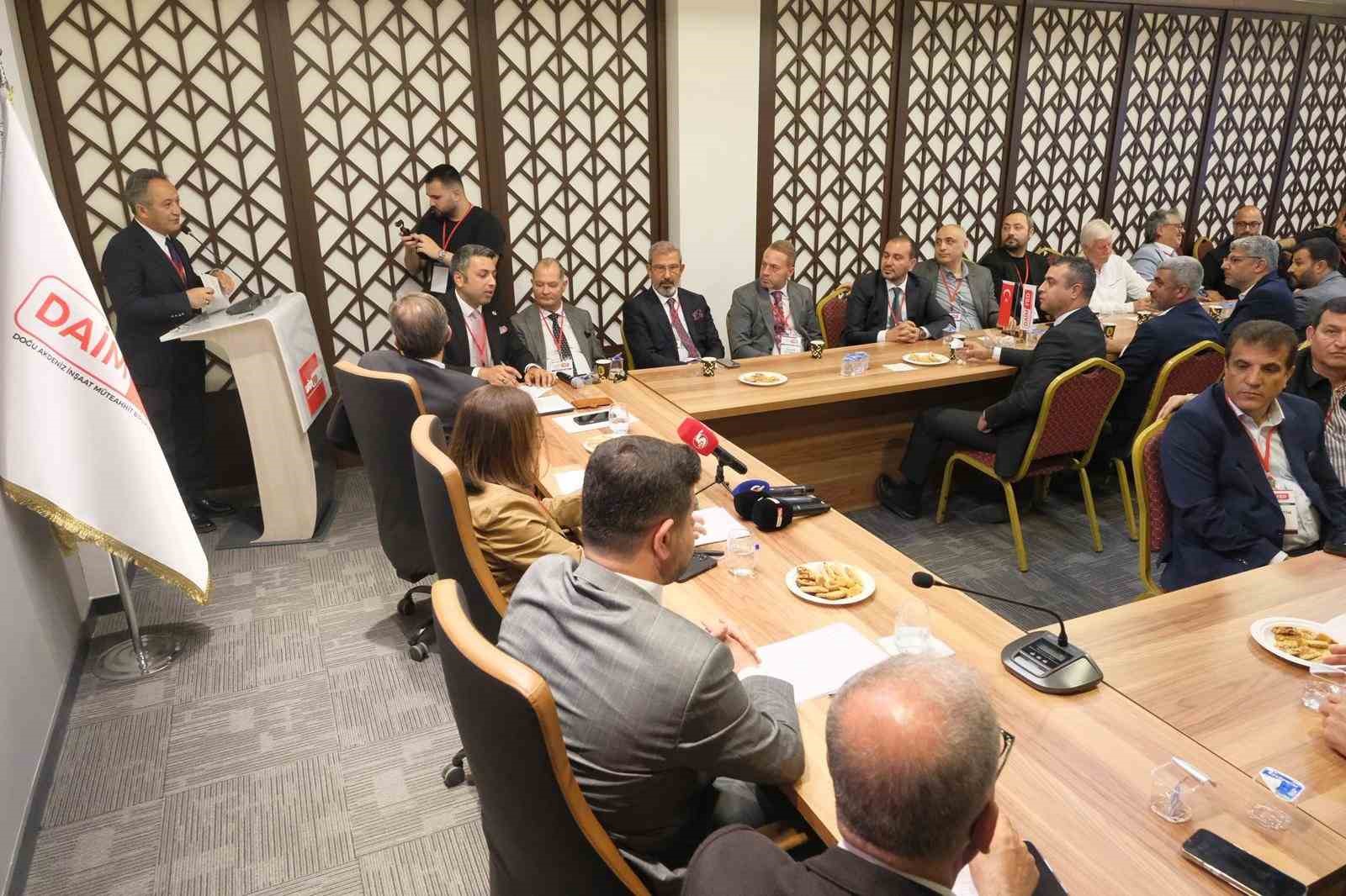 DAİMFED&rsquo;de Karslıoğlu g&uuml;ven tazeledi
