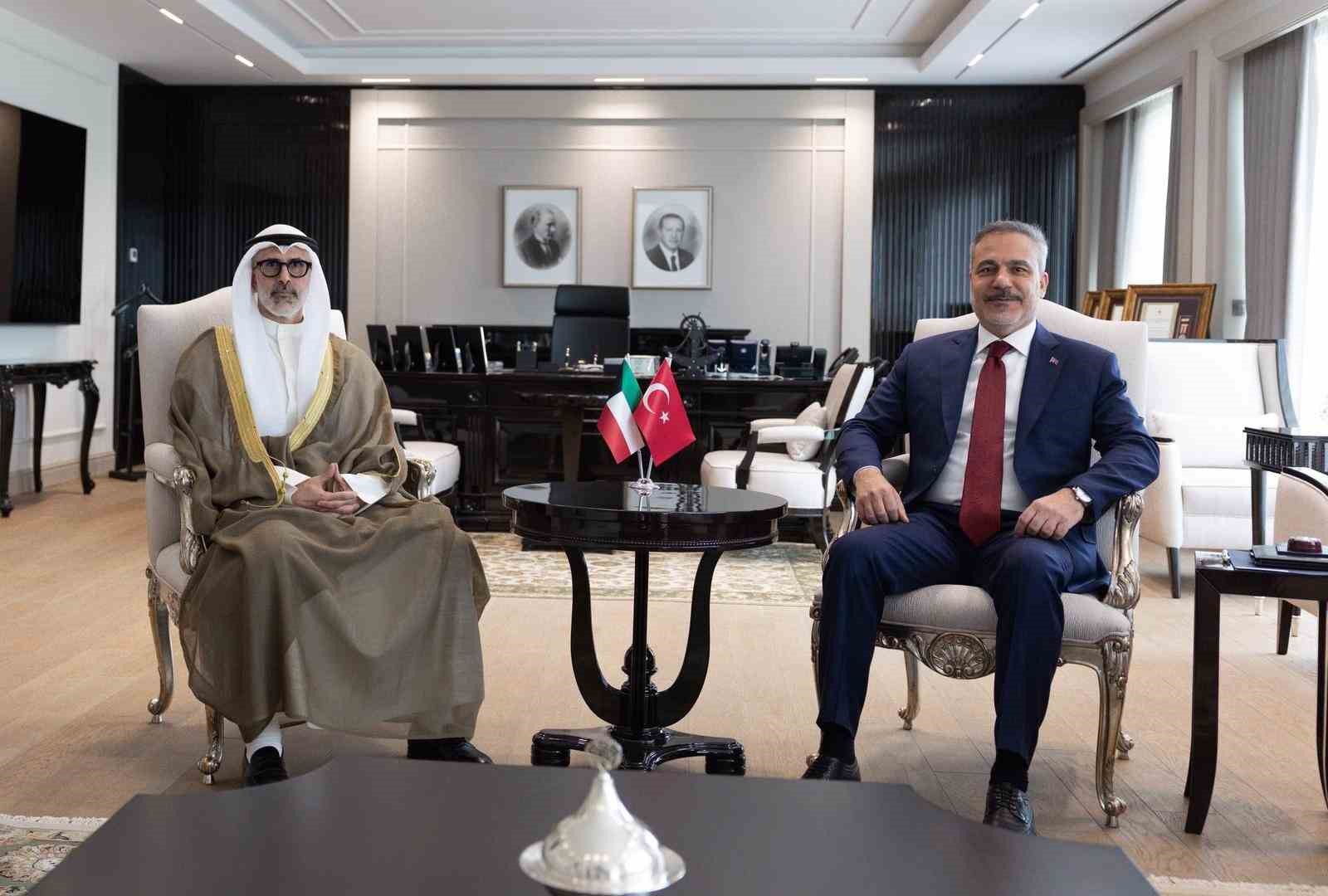 Bakan Fidan, Kuveytli mevkidaşı Al-Sabah ile bir araya geldi