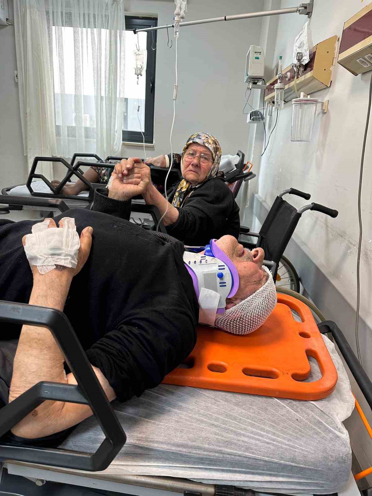 Hastanede bile birbirlerinin ellerini bırakmadılar
