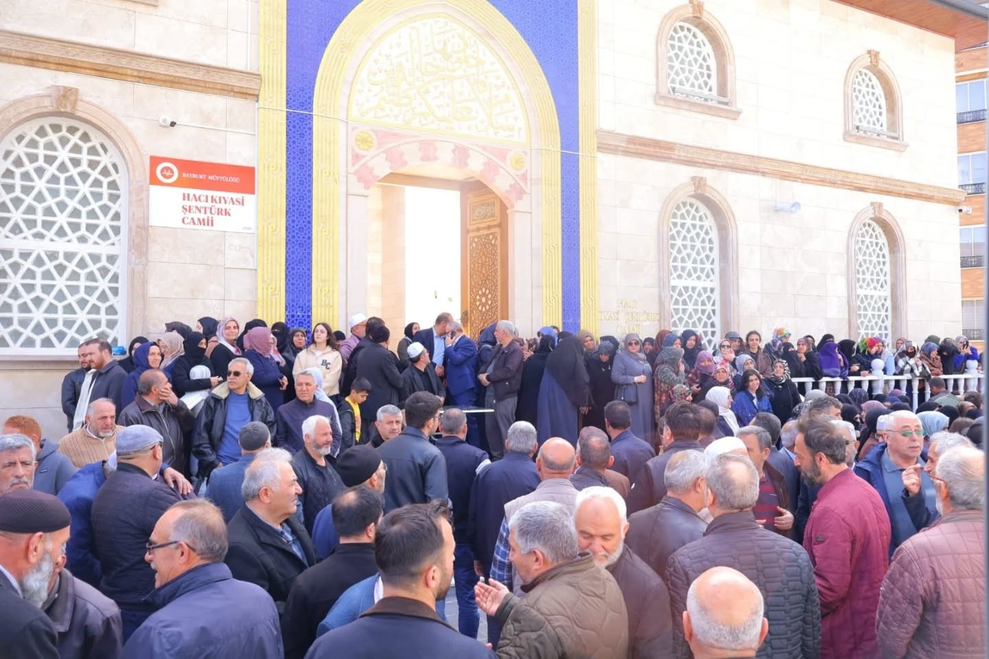 Bayburt&rsquo;ta hacı adayları dualarla kutsal topraklara uğurlandı
