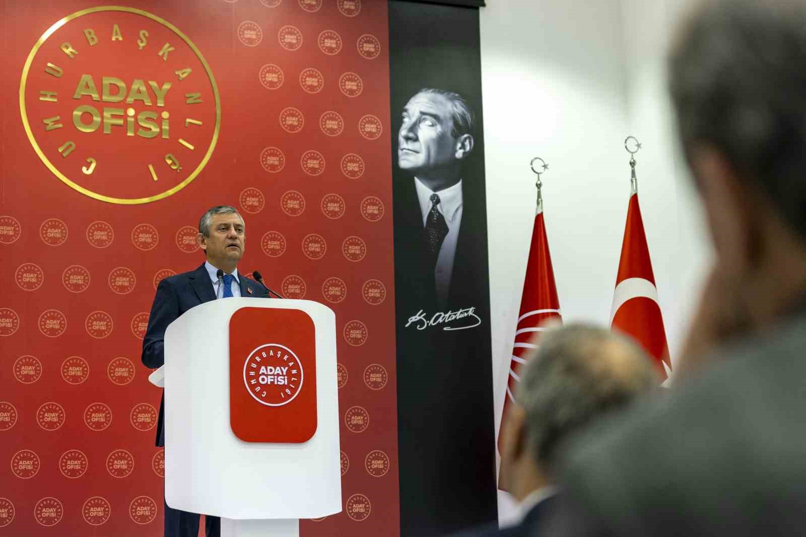 CHP Genel Başkanı Özel: (Seçim çalışmaları hakkında) "Son güne kadar durmadan çalışılacak"
