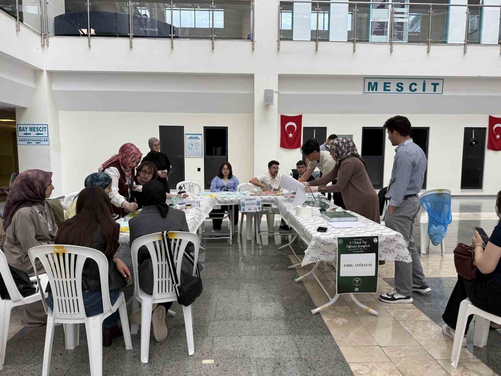 Tıp Kongresine sanat etkinlikleri renk ettı
