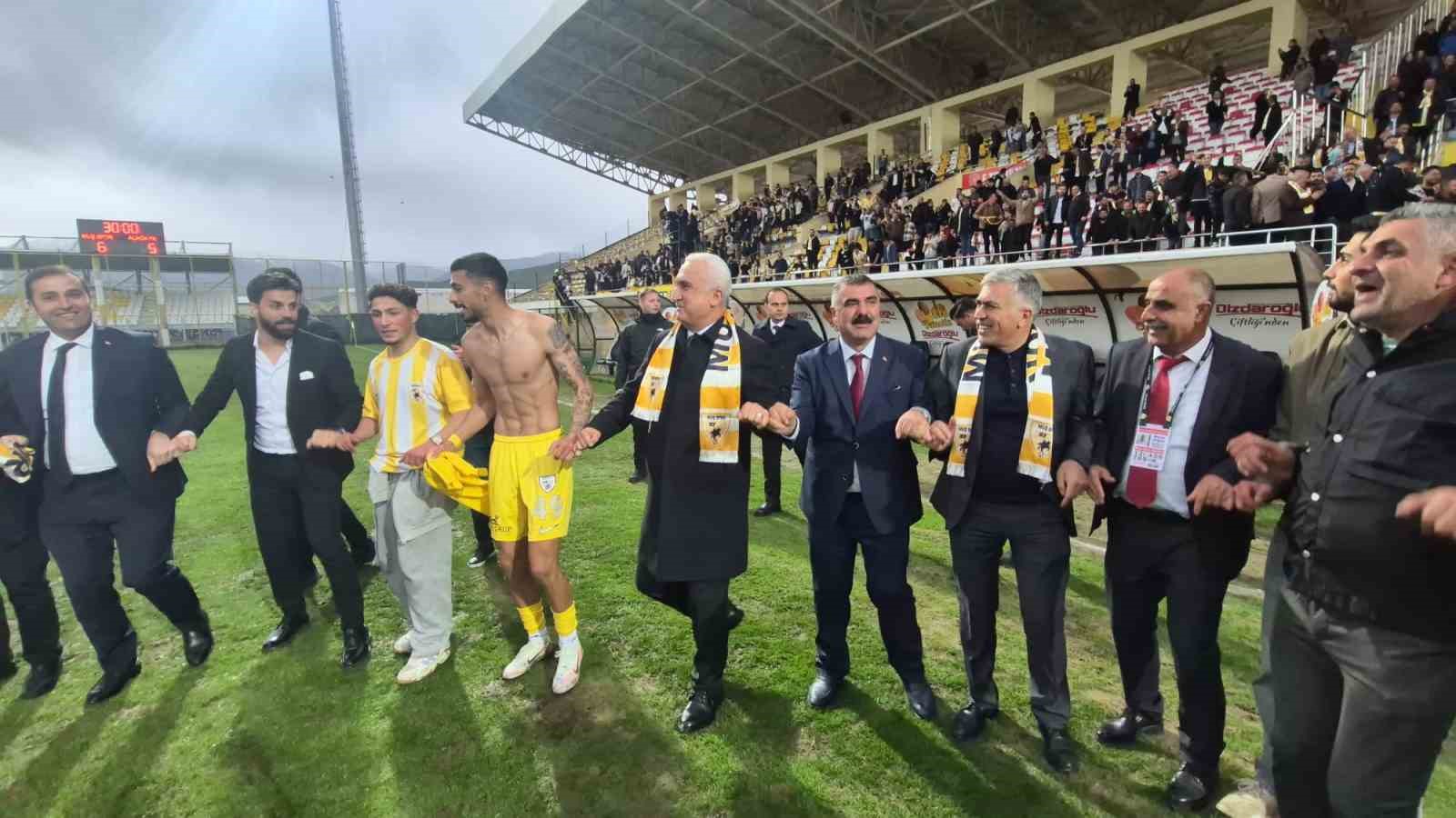 TFF 3. Lig Y&uuml;kselme Play-Off: Muş Spor:0 - Aliağa FK: 0
