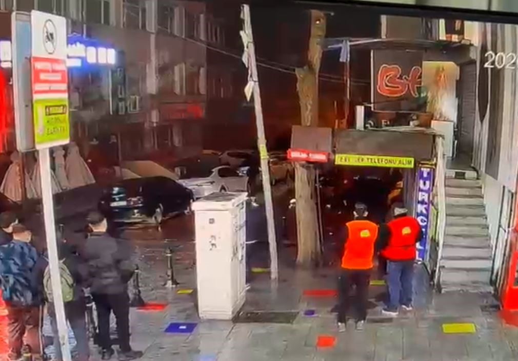 Bahçelievler’de doğum gününde çıkan kavgada 1 kişi hayatını kaybetti
