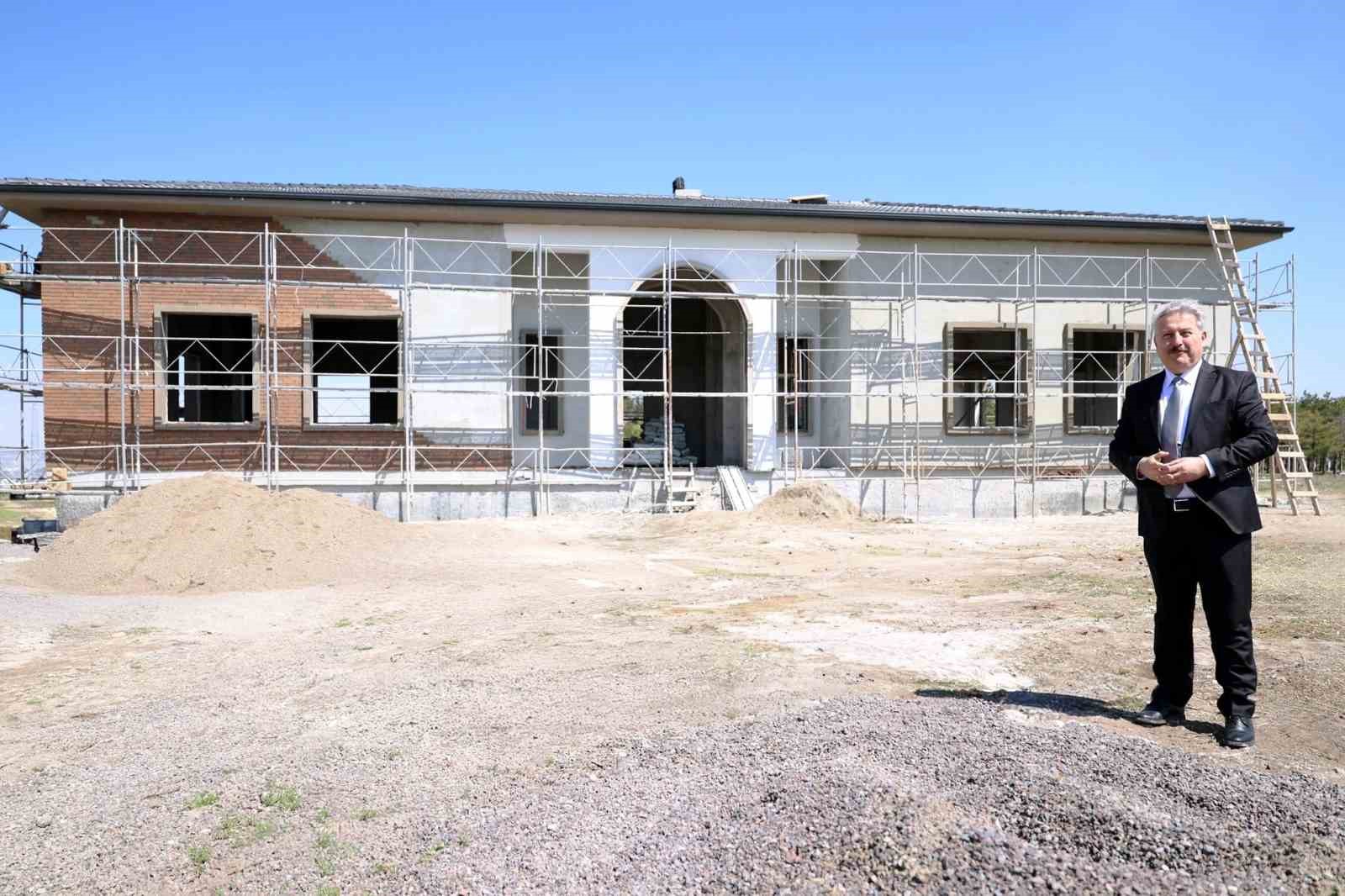 Sel&ccedil;uklu Mahallesi&rsquo;nin &ccedil;ok ama&ccedil;lı sosyal tesisi hızla y&uuml;kseliyor
