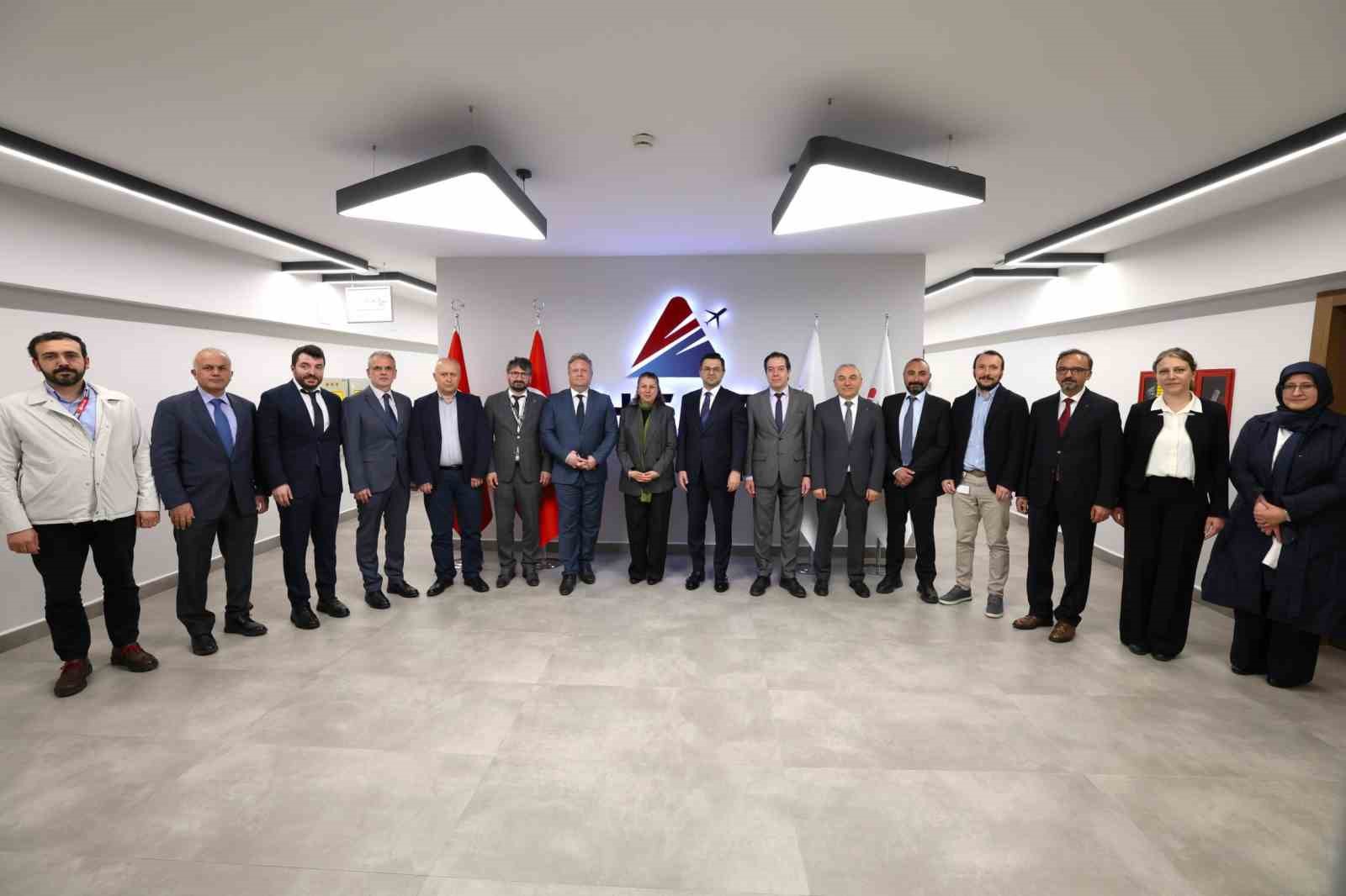 Sabiha G&ouml;k&ccedil;en Havalimanı&rsquo;nda g&uuml;r&uuml;lt&uuml; kirliliğine yapay zekalı &ccedil;&ouml;z&uuml;m
