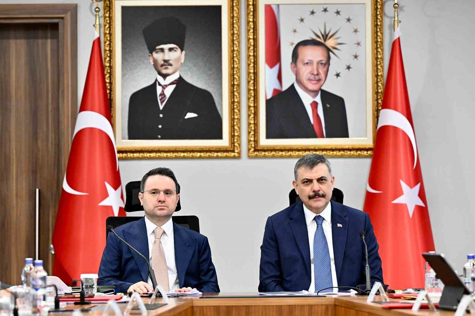 İ&ccedil;işleri Bakanı Mustafa &Ccedil;ift&ccedil;i ile Adalet Bakanı Akın G&uuml;rlek "Dolandırıcılıkla M&uuml;cadele Merkezi" hakkında g&ouml;r&uuml;şt&uuml;
