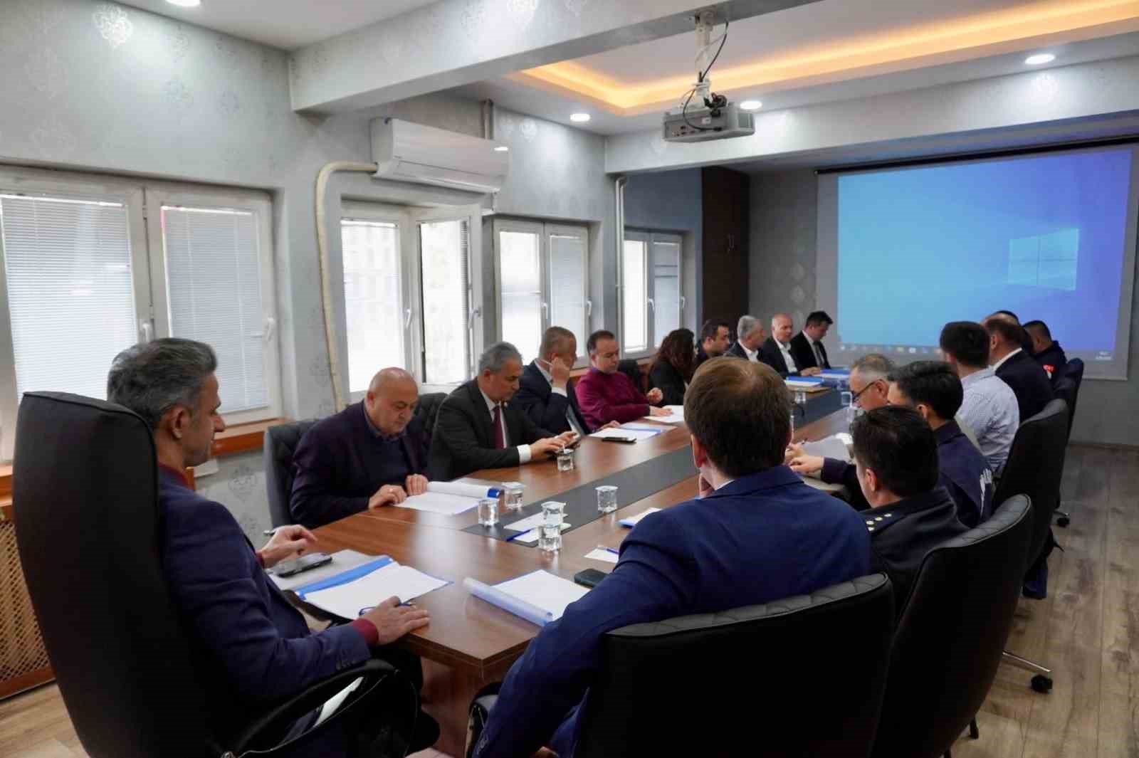 &Ccedil;aycuma&rsquo;da bağımlılıkla m&uuml;cadele toplantısı yapıldı
