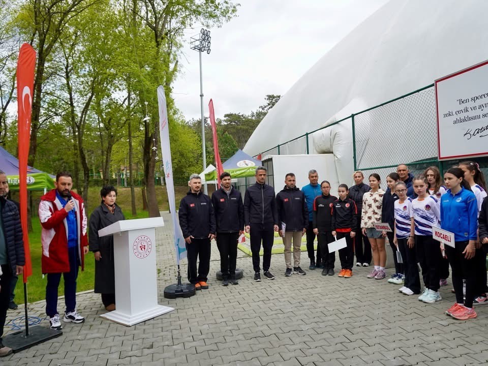 Okul Sporları Tenis Grup Birinciliği M&uuml;sabakaları &Ccedil;aycuma&rsquo;da başladı
