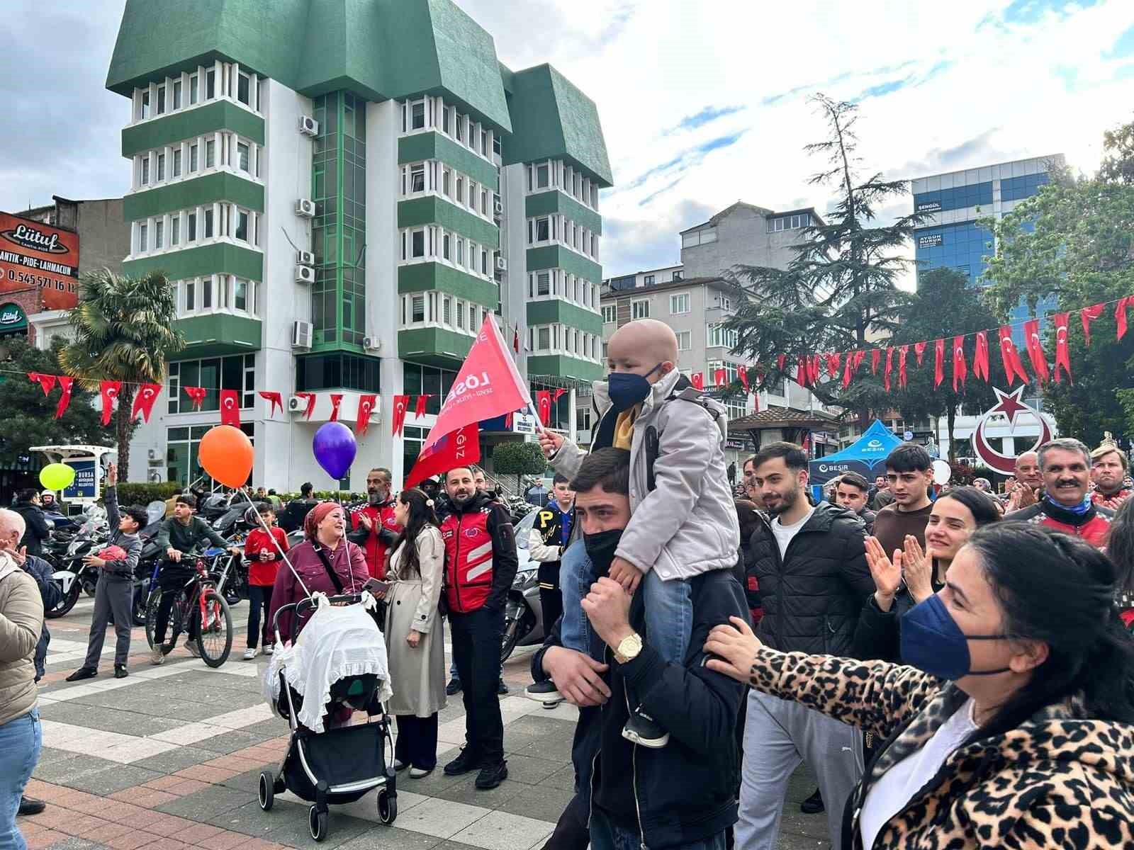 L&ouml;semiyi yenen Alparslan i&ccedil;in g&ouml;ky&uuml;z&uuml;ne balon bıraktılar
