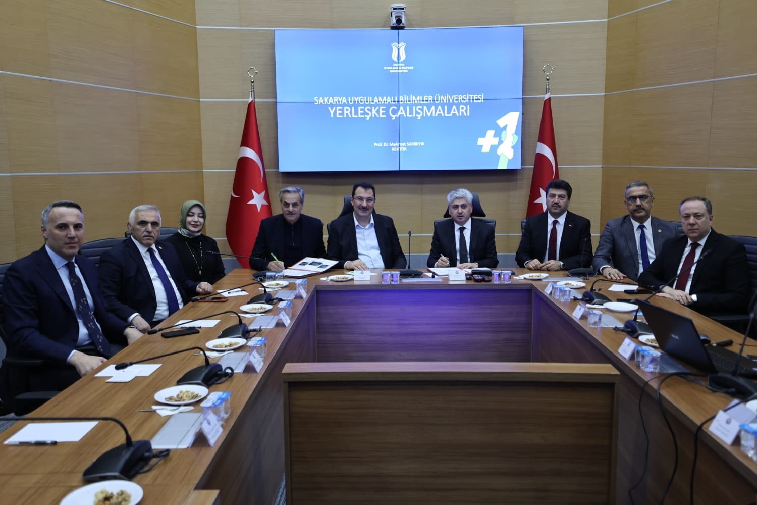 &Uuml;niversitenin yeni kamp&uuml;s alanı i&ccedil;in imzalar atıldı
