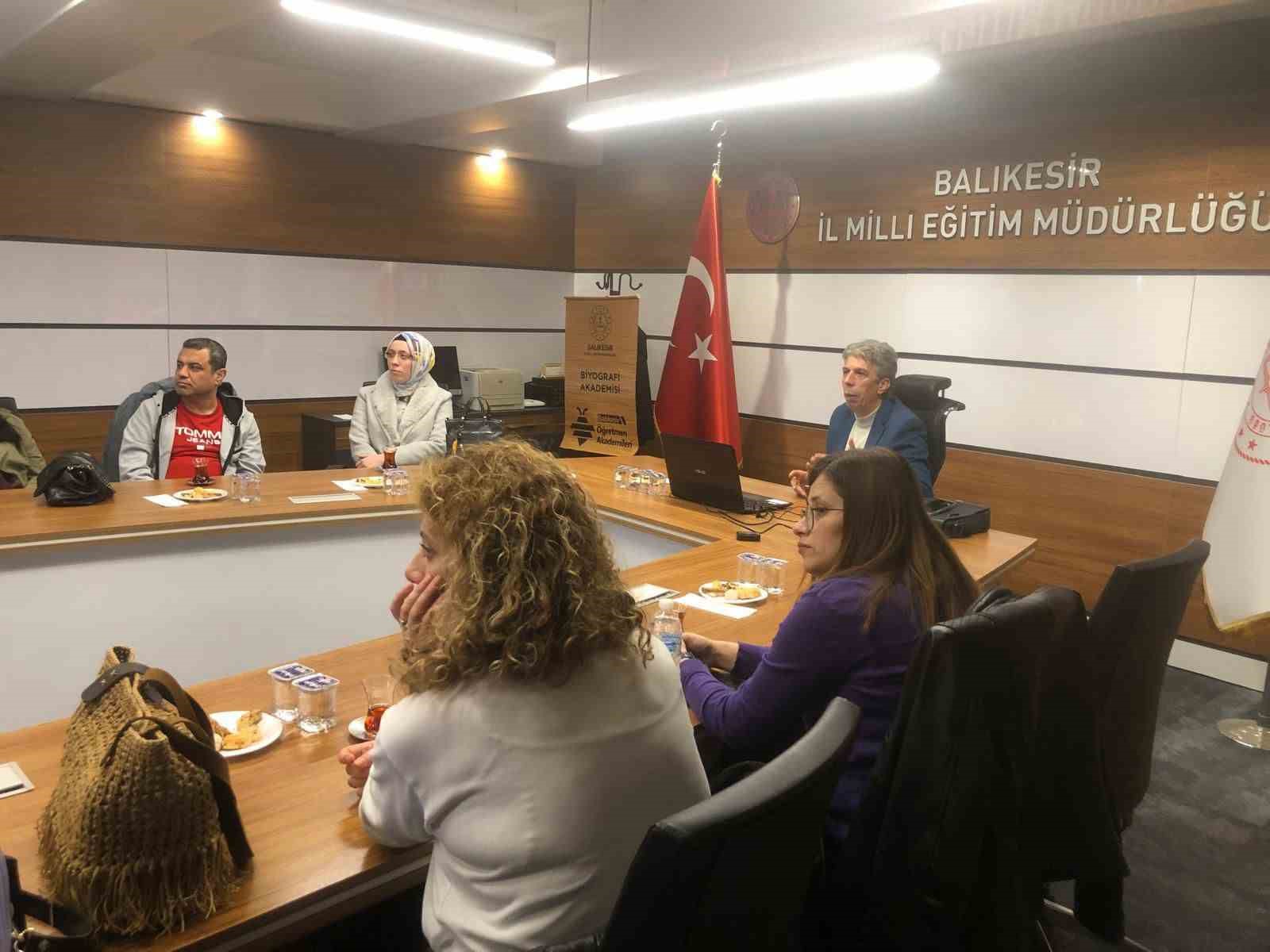 Balıkesir &Ouml;ğretmen Akademilerinde Kemal Tahir, kapsamlı bakış a&ccedil;ısıyla ele alındı

