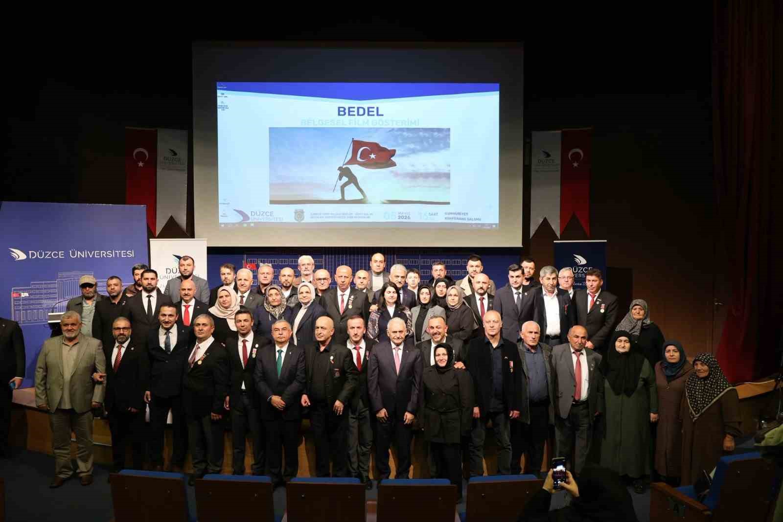 D&uuml;zce&rsquo;de "Bedel" adlı belgeselin g&ouml;sterimi yapıldı: G&ouml;zyaşları sel oldu
