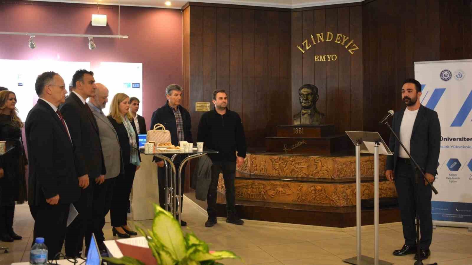 Ege MYO&rsquo;da &ouml;ğrenciler projelerini iş d&uuml;nyasıyla buluşturdu
