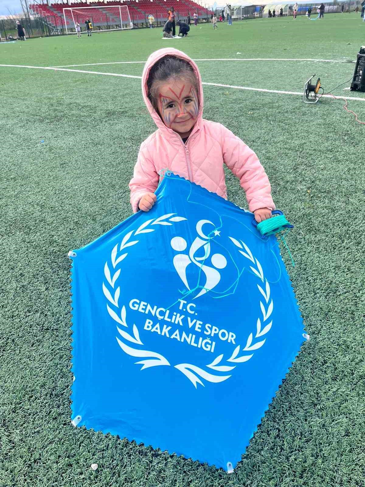 Beylikova&rsquo;da u&ccedil;urtma şenliği d&uuml;zenlendi
