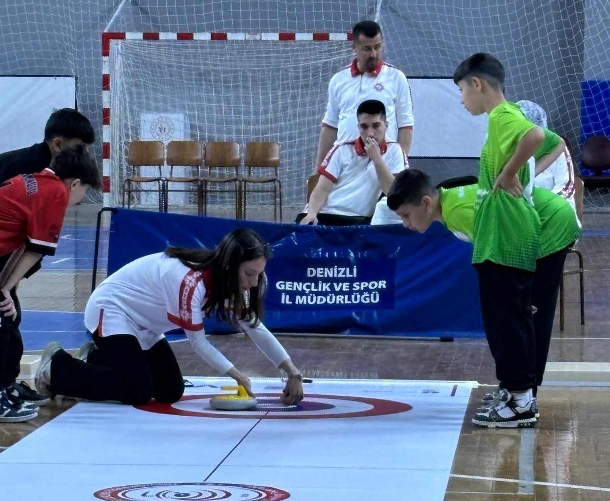 K&ouml;yceğiz Toparlar Ortaokulu, T&uuml;rkiye finallerinde

