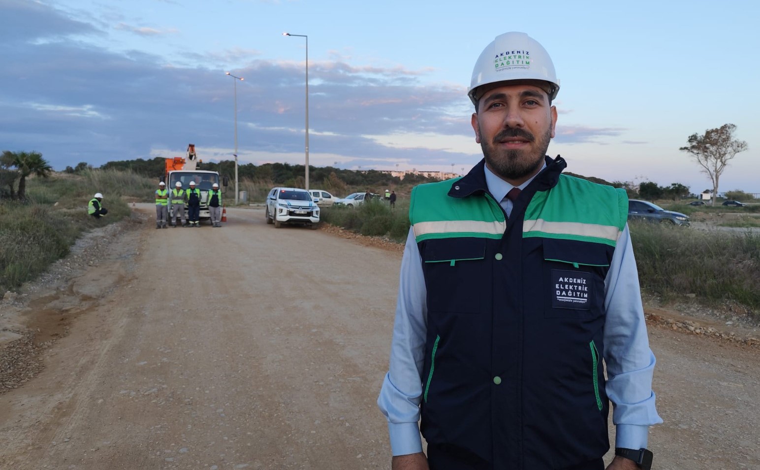 Caretta carettalar i&ccedil;in sahil şeridi kırmızı LED ile ışıklandırıldı
