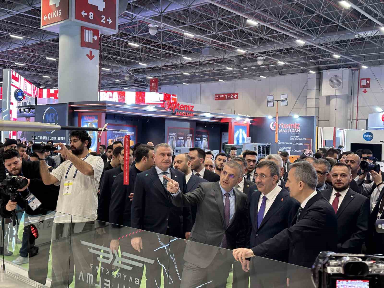 Cumhurbaşkanı Yardımcısı Cevdet Yılmaz "T&uuml;rkiye savunma sanayiinde bir devrim yaşadı"
