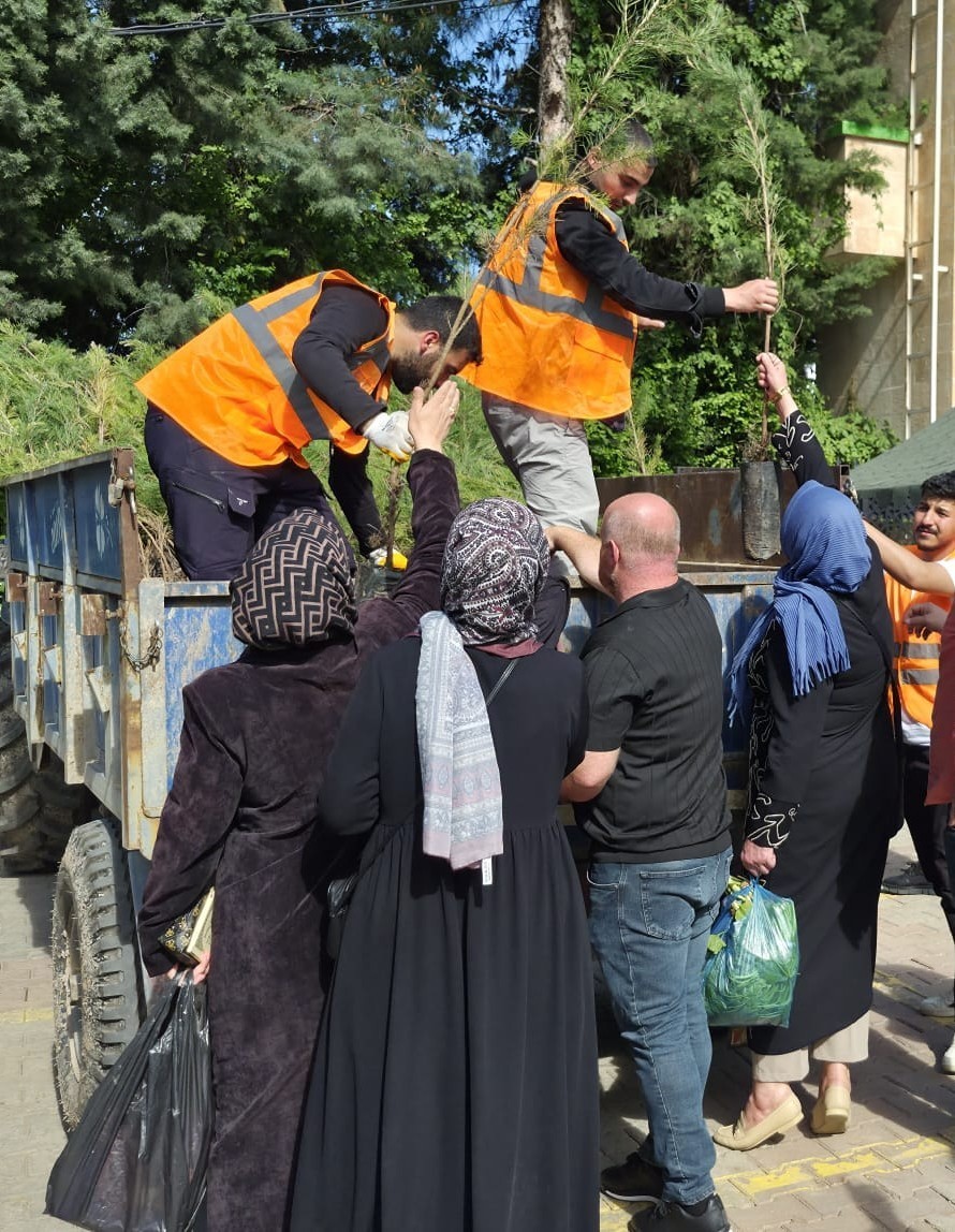 Batman&rsquo;da mezarlıklarda "Ge&ccedil;mişe Vefa Geleceğe Nefes" Projesi
