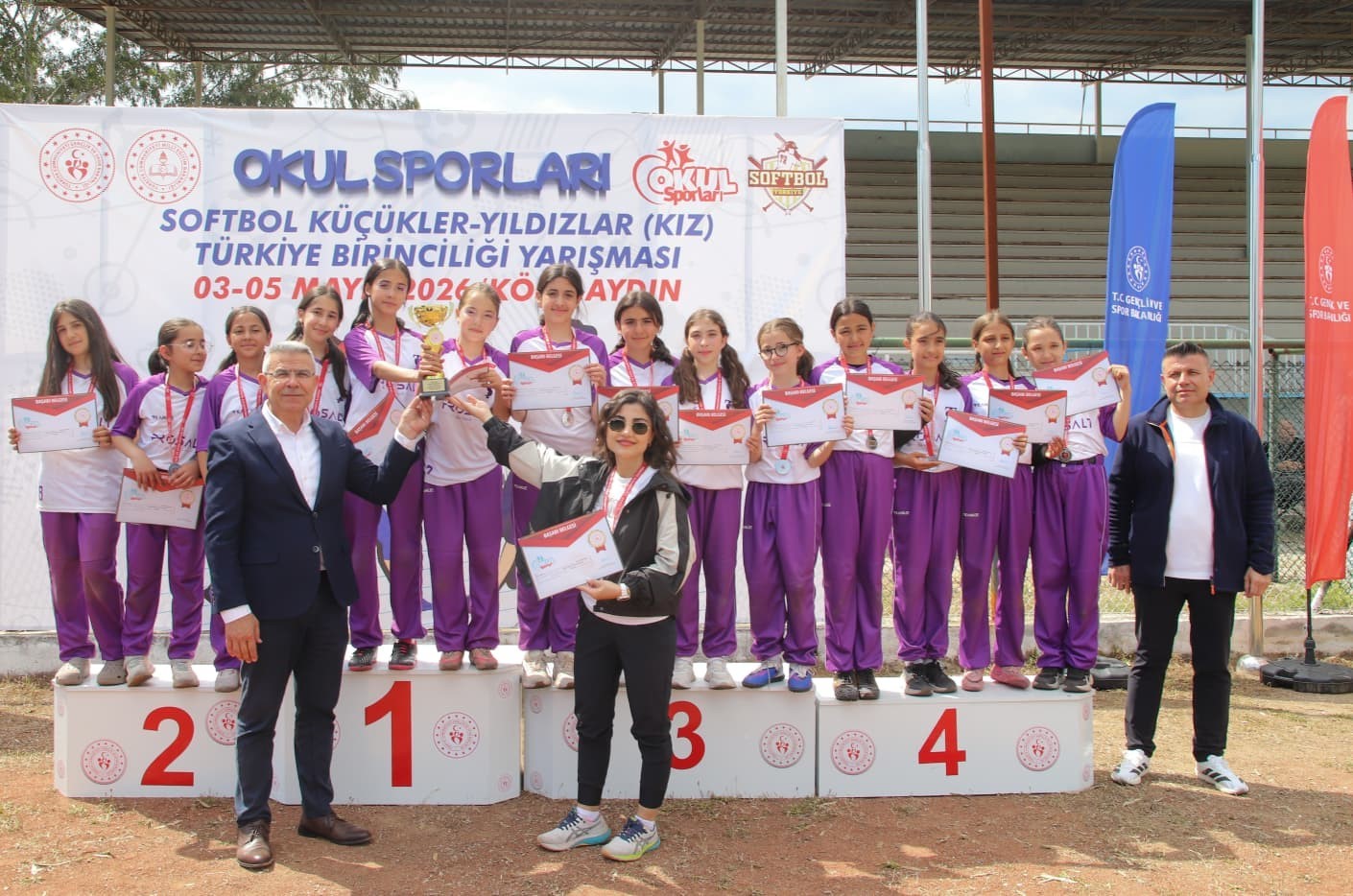 Softbol T&uuml;rkiye Birinciliği Aydın&rsquo;ın ev sahipliğinde tamamlandı
