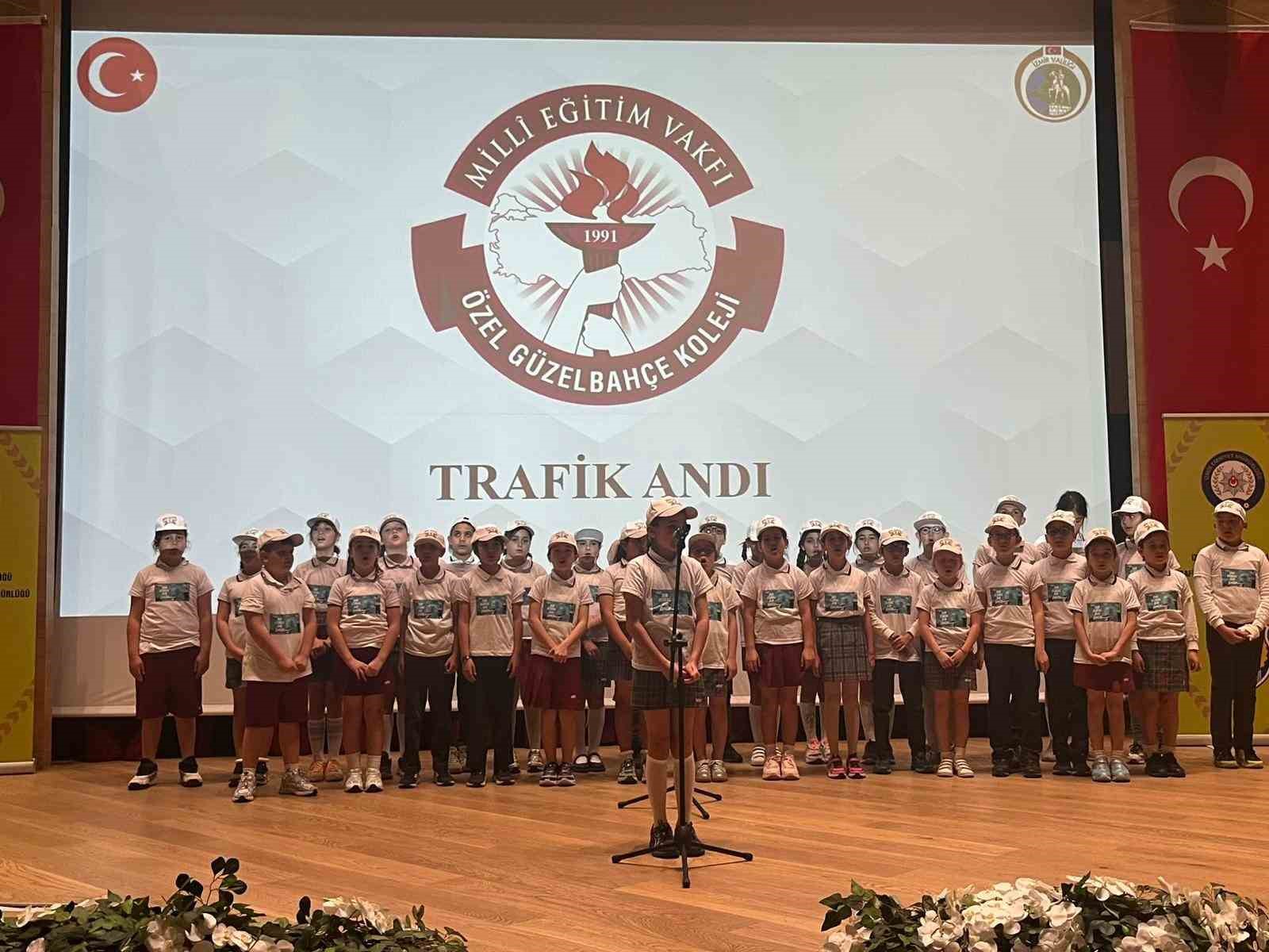 İzmir&rsquo;de trafik denetimleri sonucu &ouml;l&uuml;ml&uuml; kaza oranı y&uuml;zde 31 d&uuml;şt&uuml;
