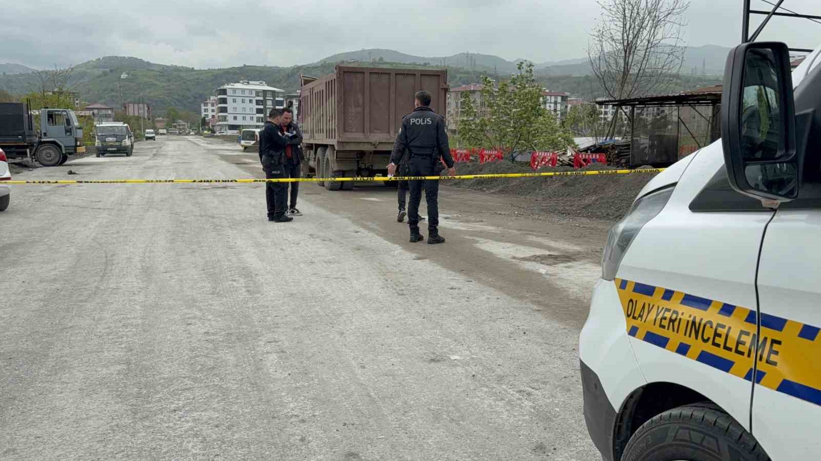 "Kazığımı niye aldın" kavgası: 1&rsquo;i ağır 4 yaralı
