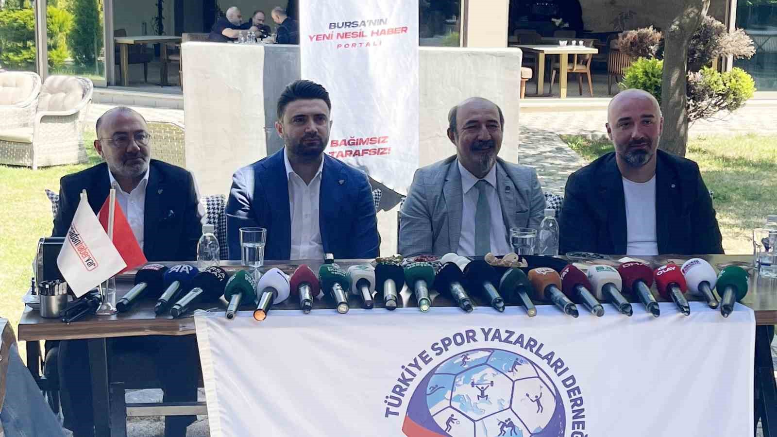 Enes Çelik: "Transferde önceliğimiz bonservissiz oyuncular"