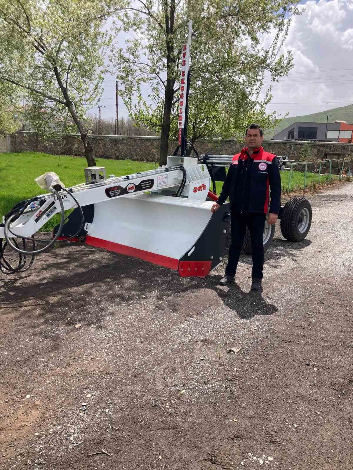 G&uuml;roymak Tarım ve Orman İl&ccedil;e M&uuml;d&uuml;rl&uuml;ğ&uuml;n&uuml;n makine projesi desteklendi
