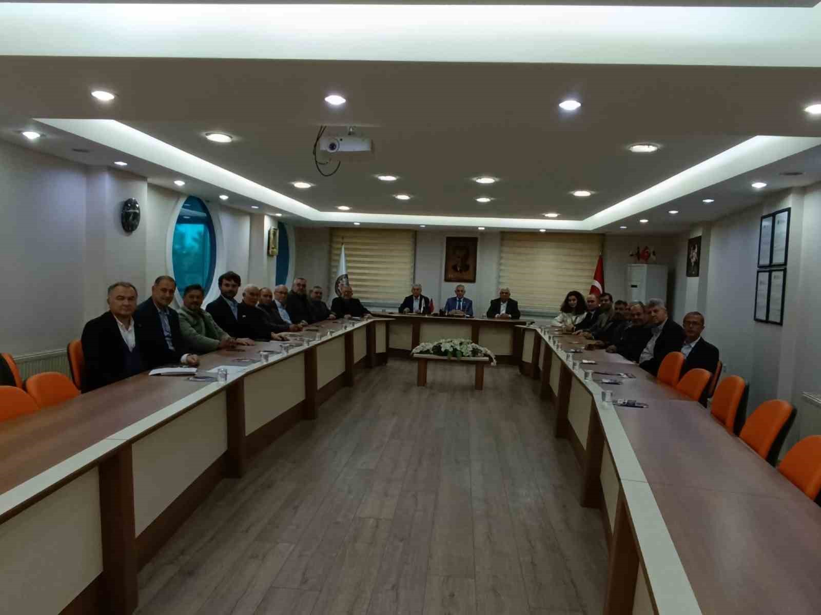 Selendi&rsquo;nin g&ouml;let sorunu ekonomiyi zorluyor
