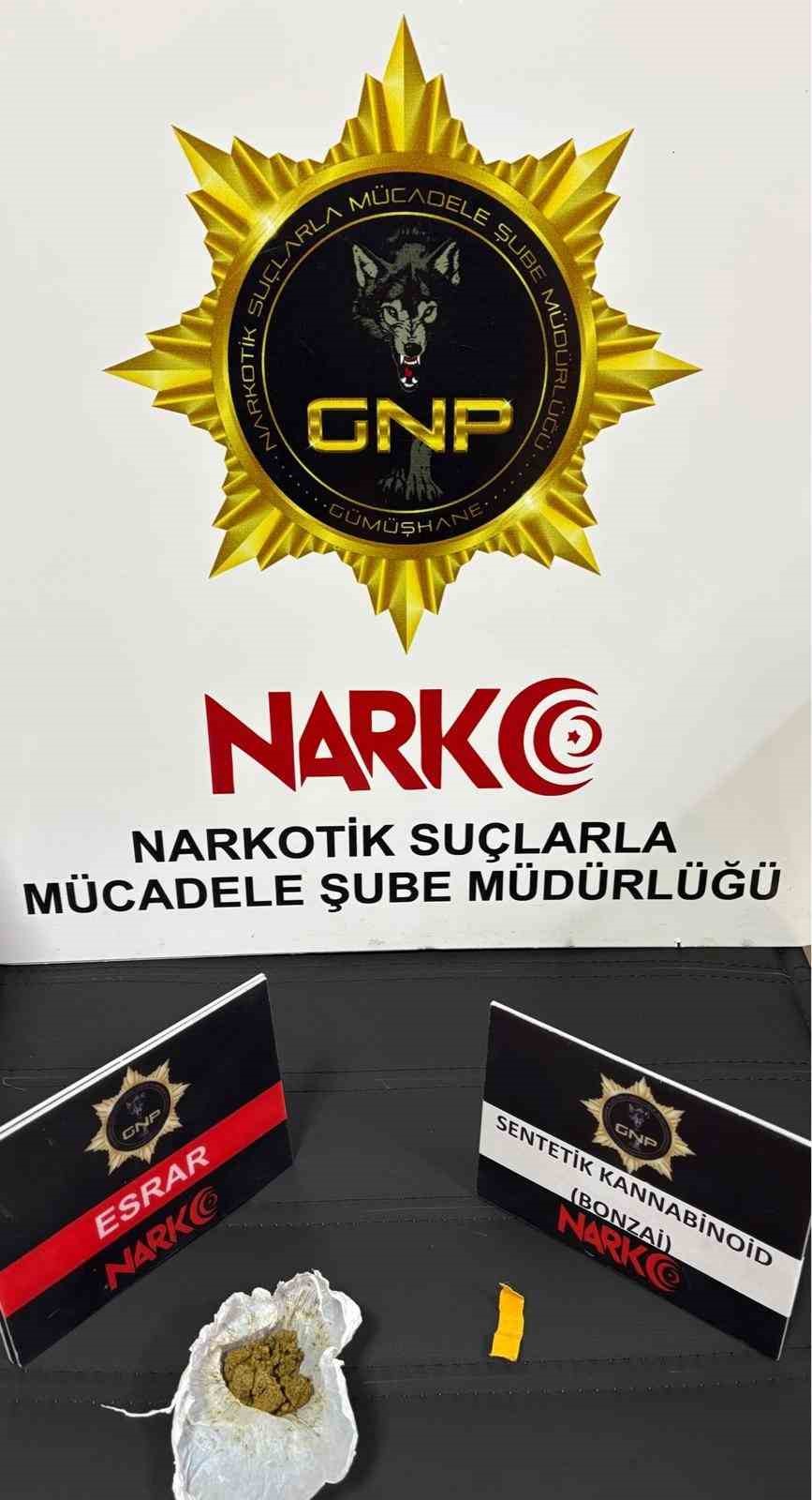 G&uuml;m&uuml;şhane&rsquo;de şase numarası değiştirilmiş ara&ccedil; ve binlerce ka&ccedil;ak malzeme ele ge&ccedil;irildi
