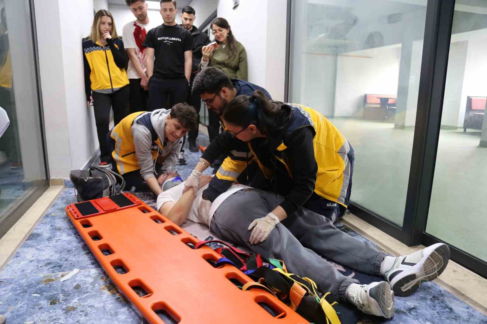Avrasya &Uuml;niversitesi&rsquo;nde ilk ve acil yardım tatbikatı ger&ccedil;ekleştirildi
