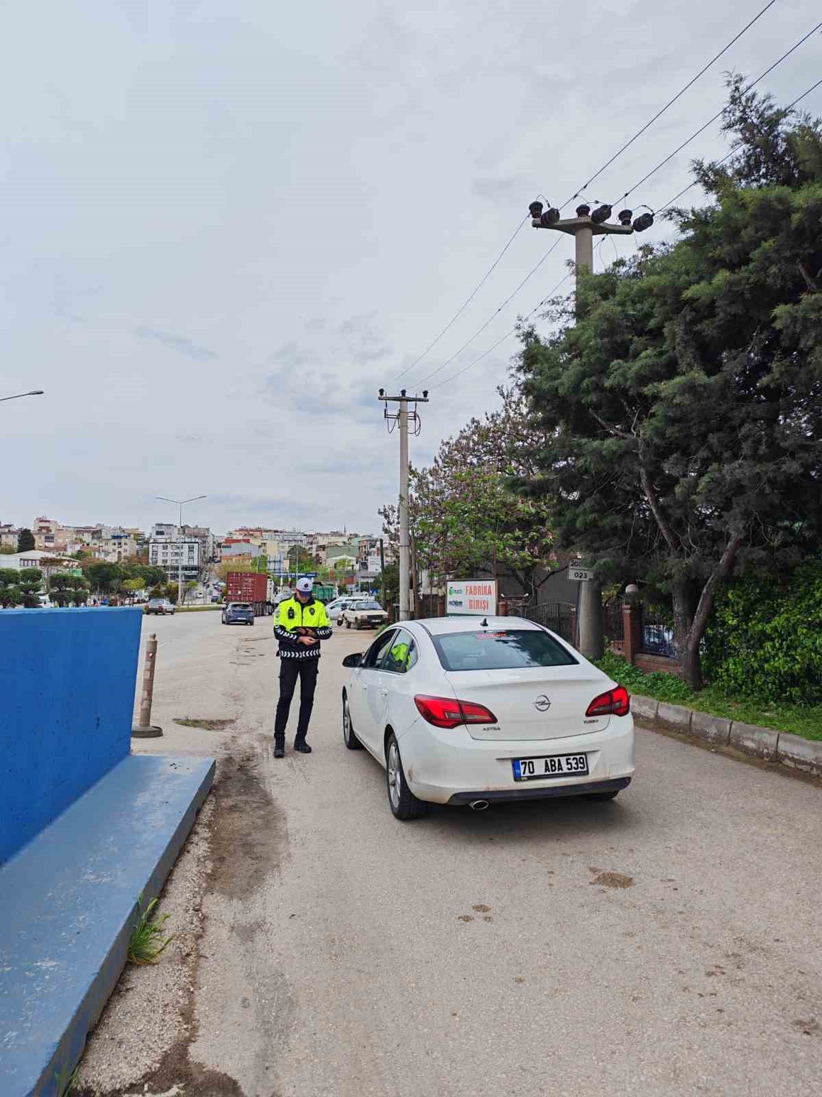 Karacabey&rsquo;de anaokulundan s&uuml;r&uuml;c&uuml;lere kadar trafik eğitimi
