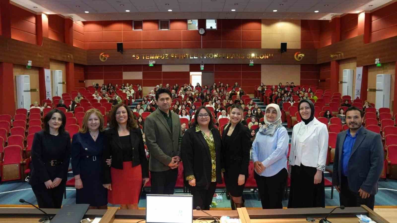 KB&Uuml;&rsquo;de erken matematik becerileri paneli ger&ccedil;ekleştirildi
