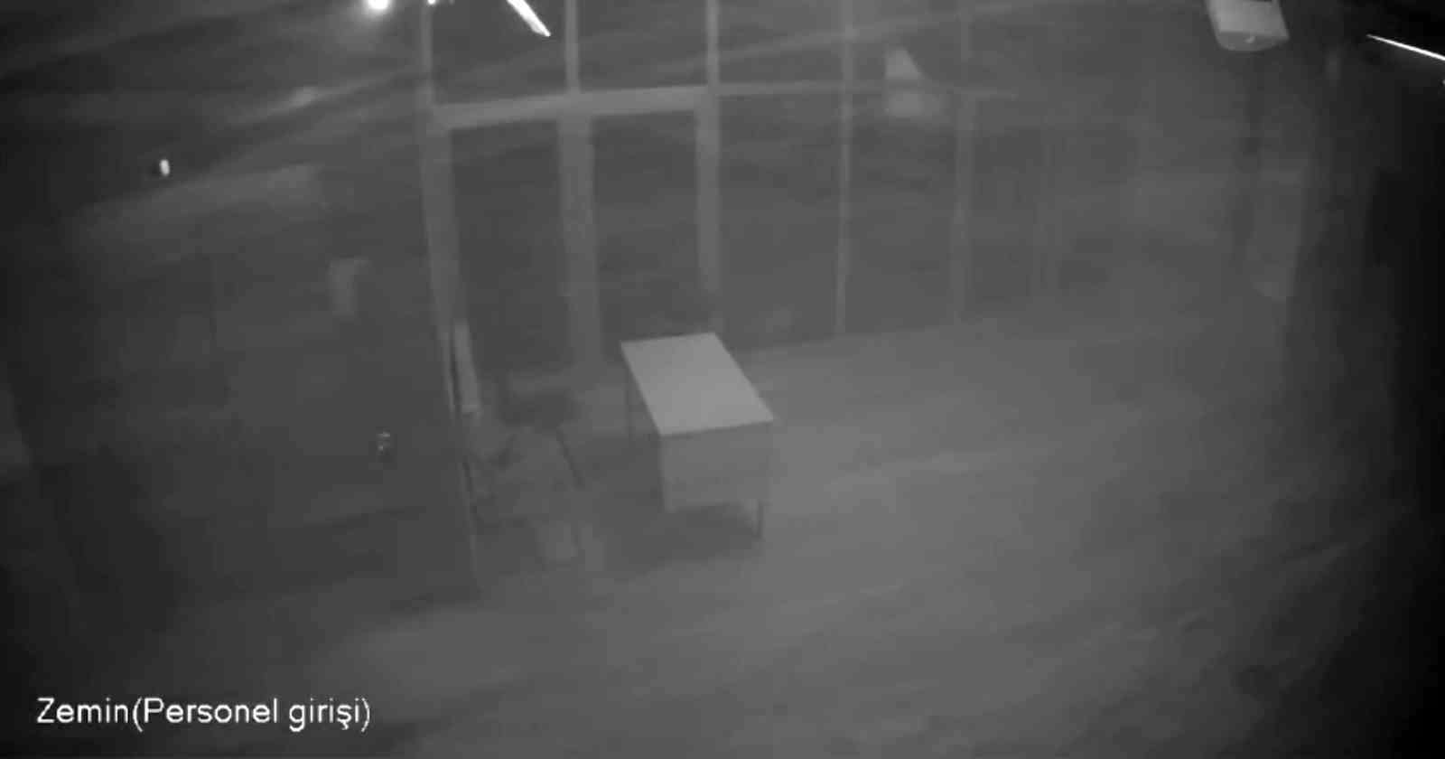 Gaziantep&rsquo;teki &rsquo;s&uuml;per h&uuml;cre&rsquo; okulda ağır hasara neden oldu

