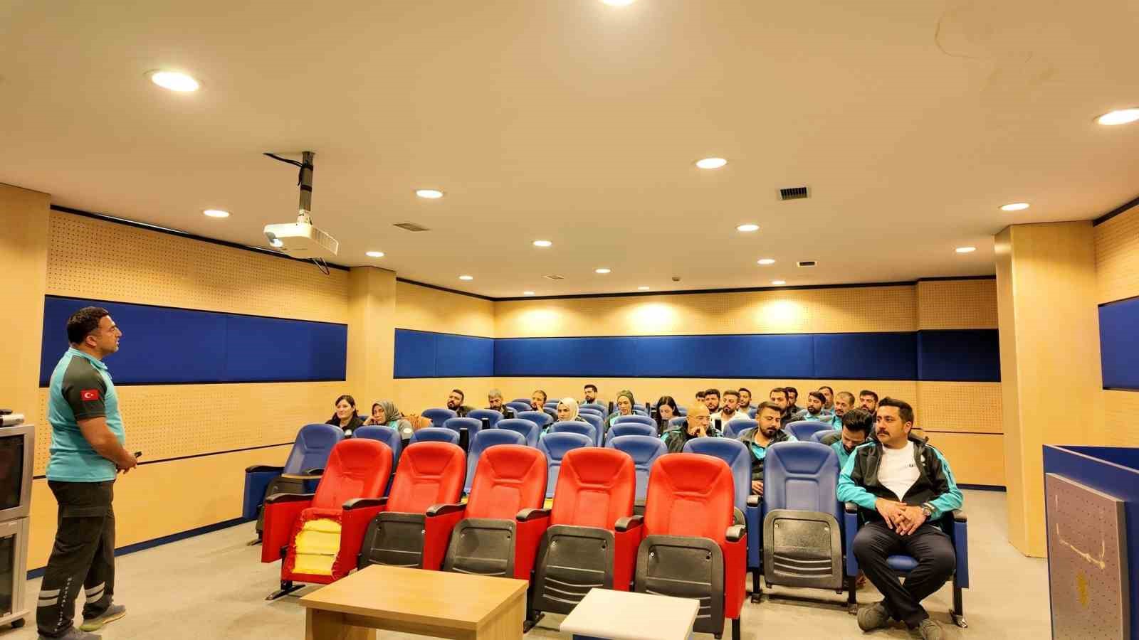 Elazığ UMKE personeline psiko-sosyal destek eğitimi
