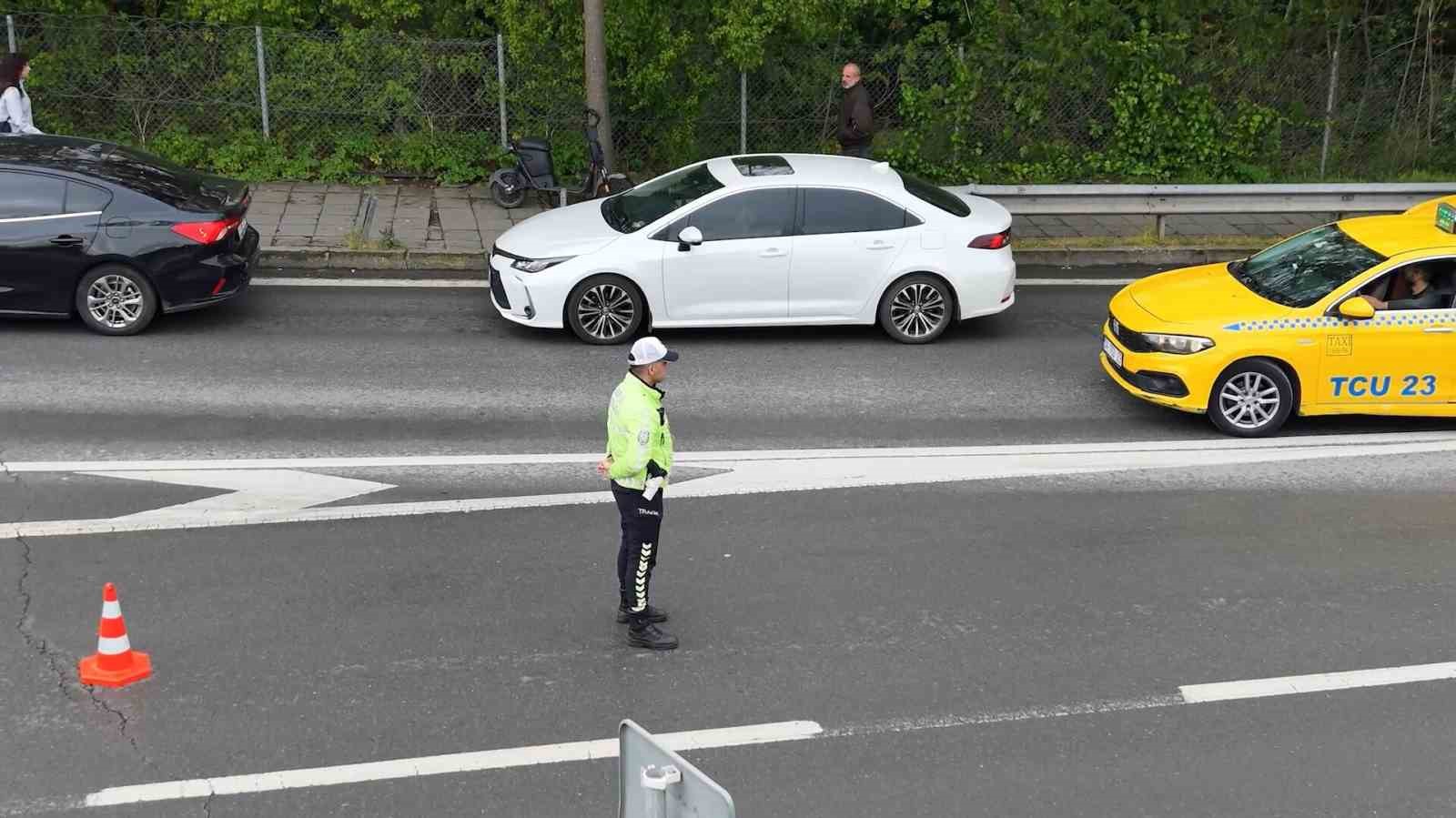 Emniyet kaynak yapan s&uuml;r&uuml;c&uuml;lere g&ouml;z a&ccedil;tırmıyor
