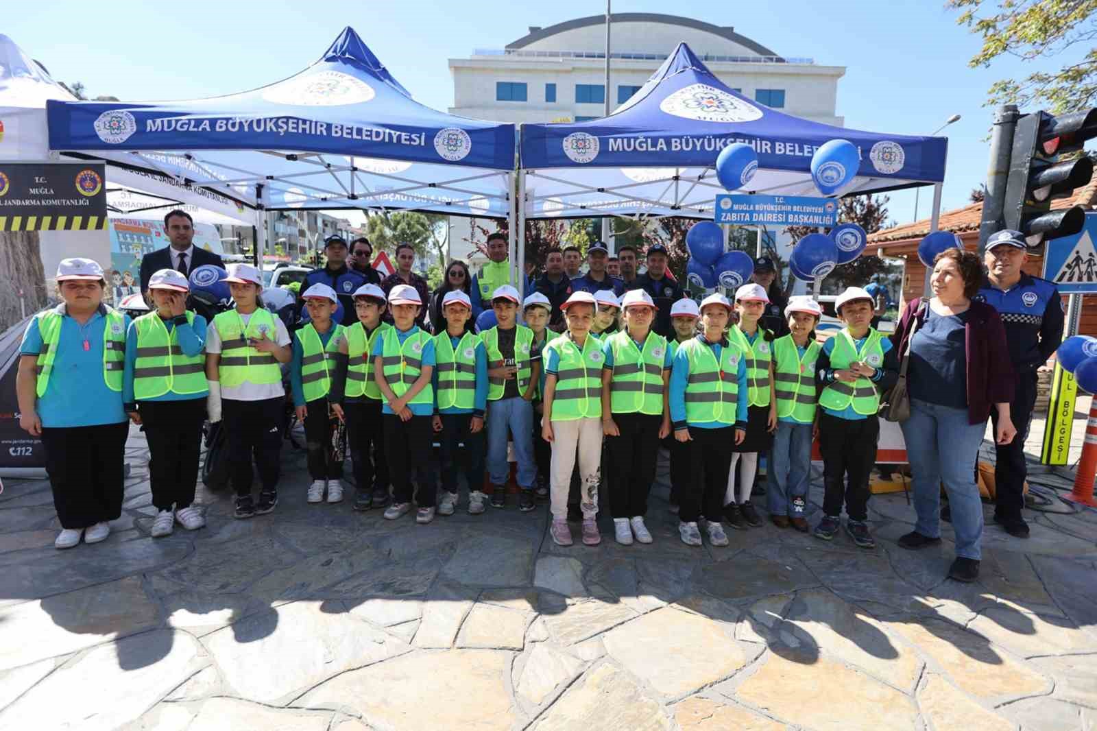 B&uuml;y&uuml;kşehir&rsquo;den trafik bilinci oluşturan etkinlik
