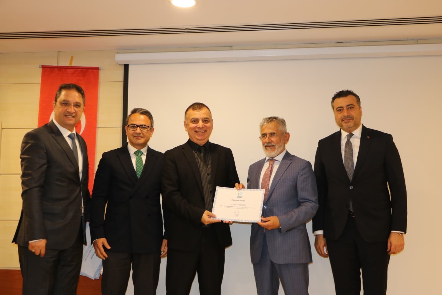 İzmir&rsquo;de 15 Temmuz manşetleri bir kez daha atıldı
