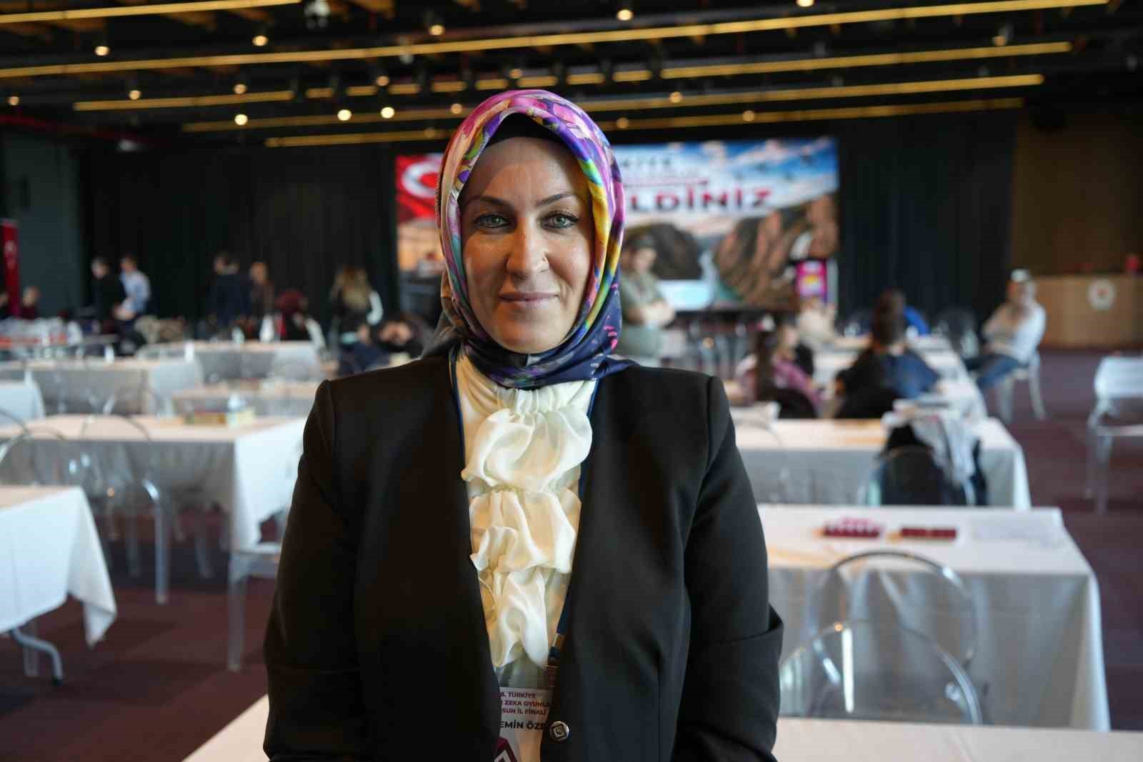 Akıl oyunları: &Ccedil;ocuklar akıl ve zekalarını yarıştırdı
