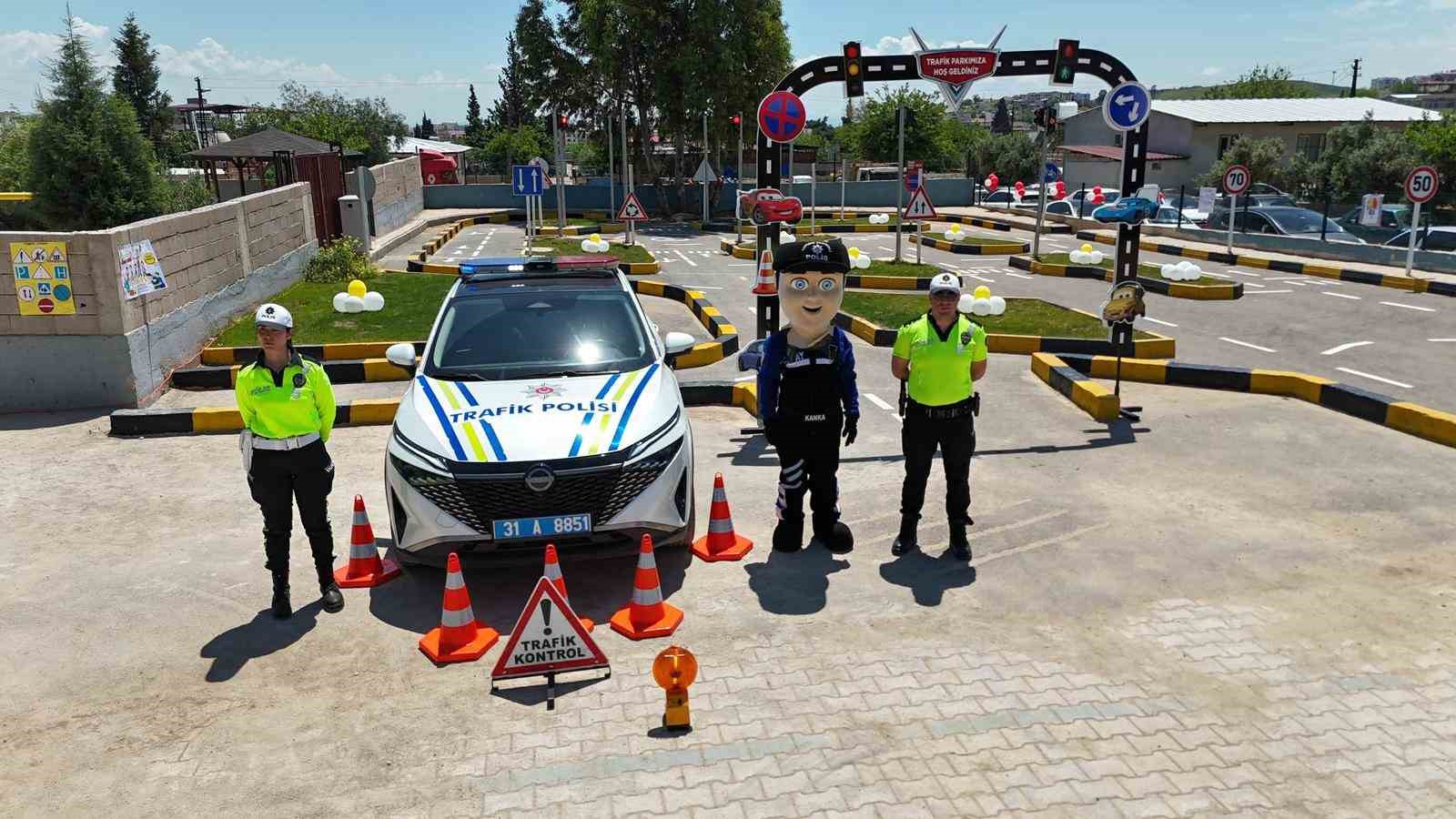 Kırıkhan&rsquo;da &ouml;ğrenciler trafik kurallarını bilgilendirme pistinde &ouml;ğrenecek
