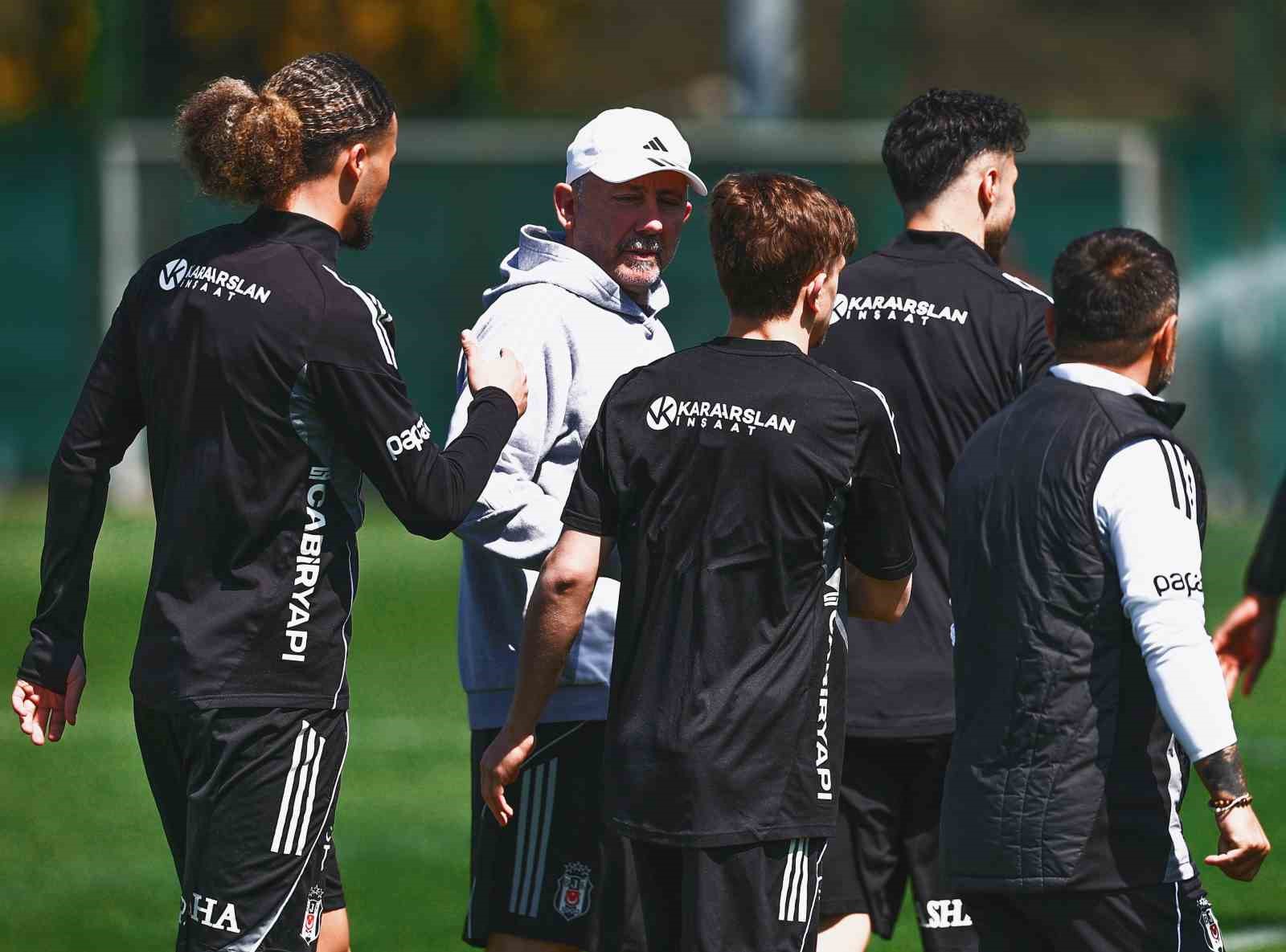 Beşiktaş&rsquo;ta Trabzonspor ma&ccedil;ı hazırlıkları başladı
